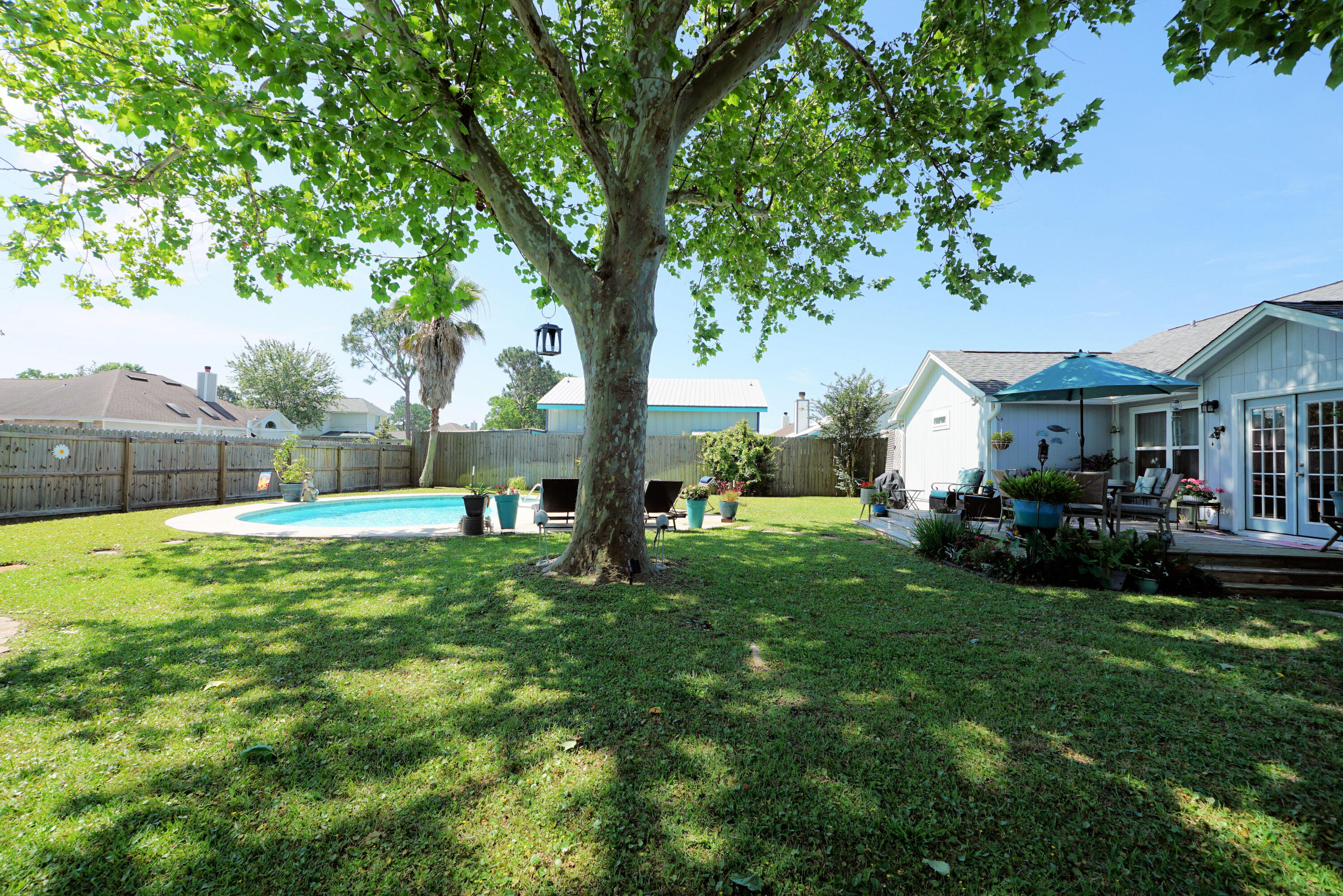 FOX DEN VILLAGES - Residential
