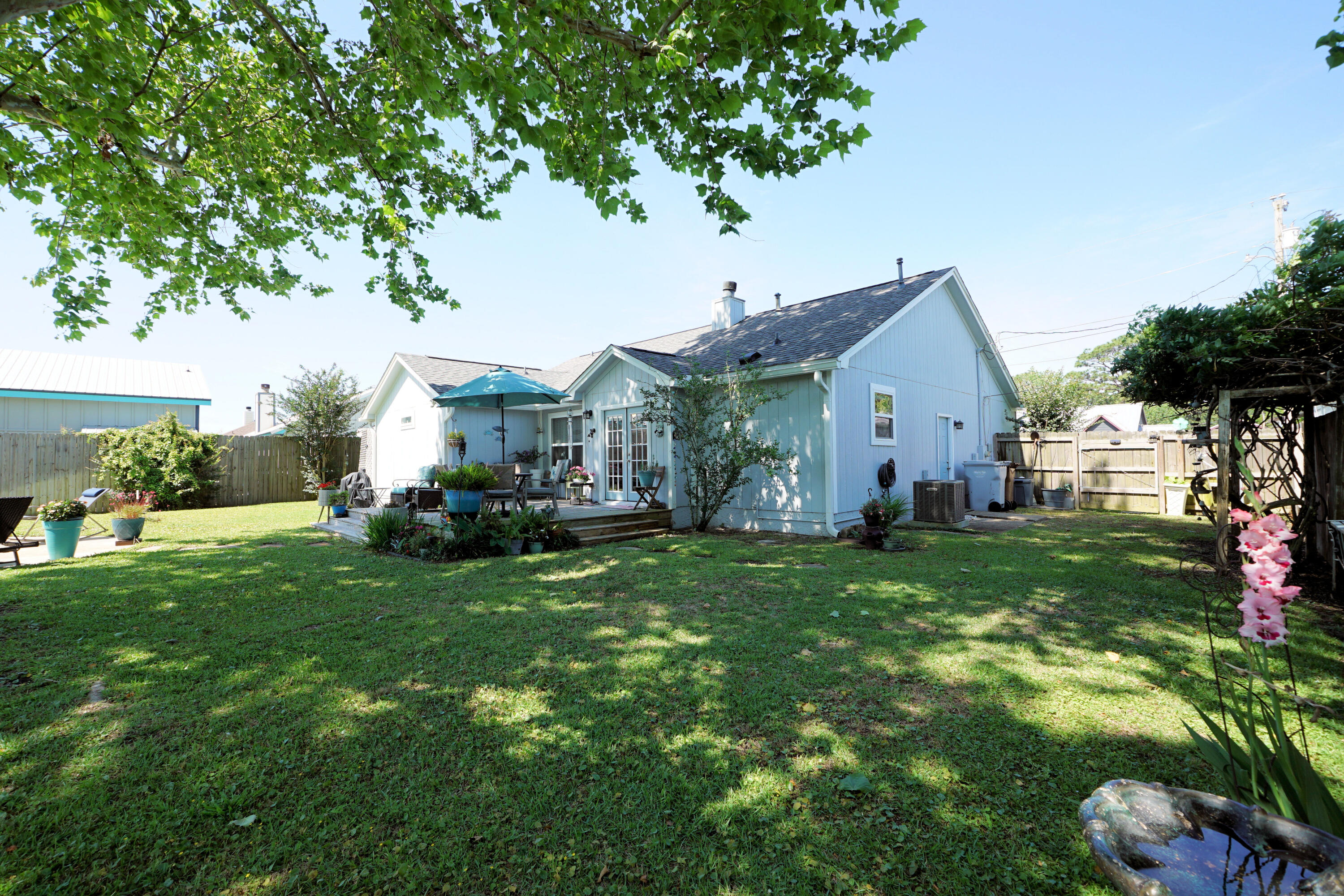 FOX DEN VILLAGES - Residential