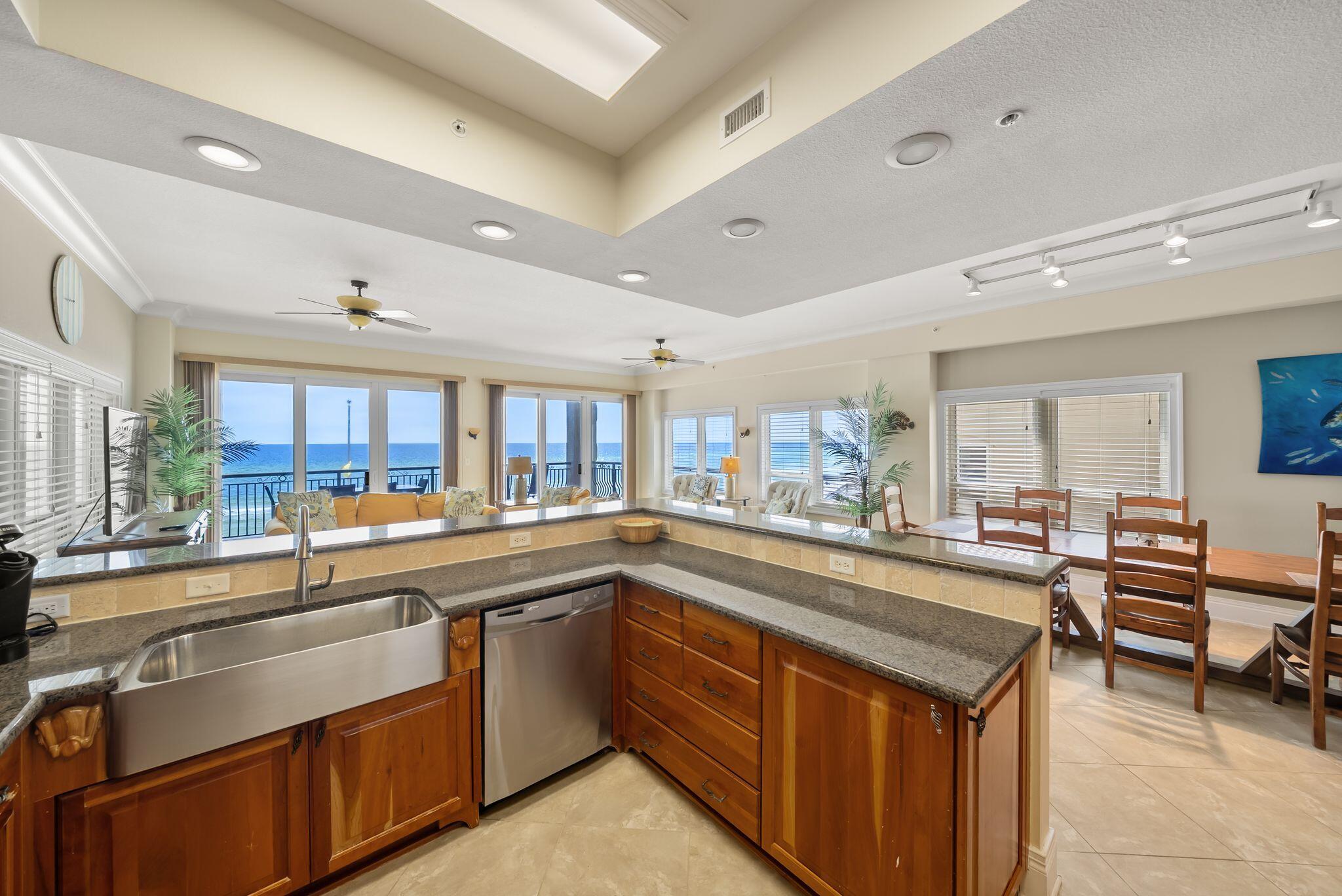 RIVIERA BEACH - Residential