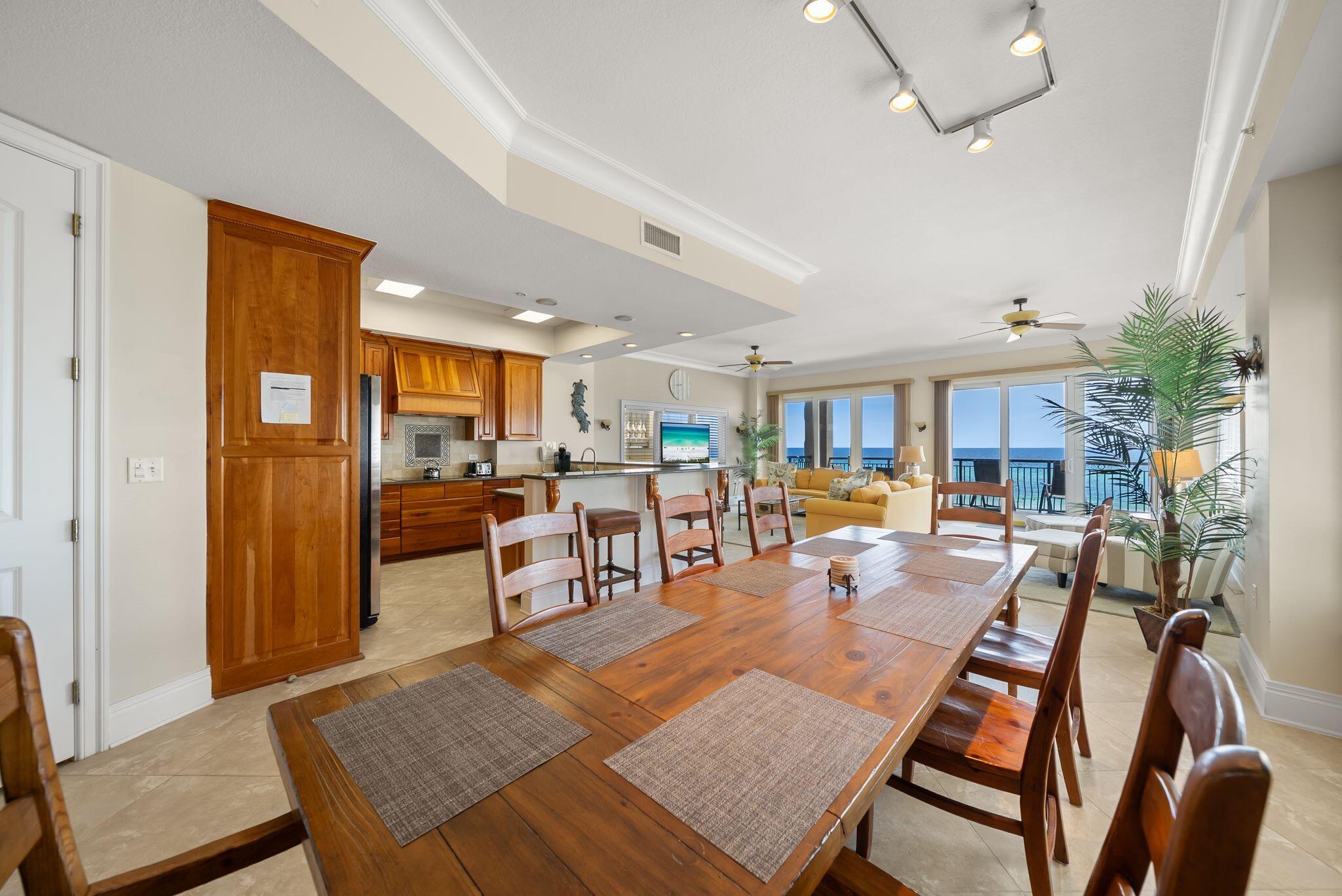 RIVIERA BEACH - Residential
