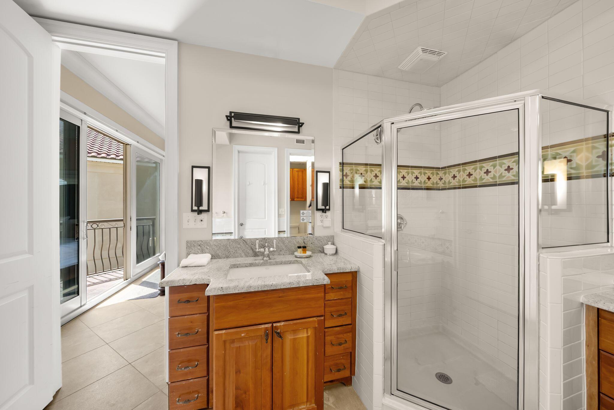 RIVIERA BEACH - Residential