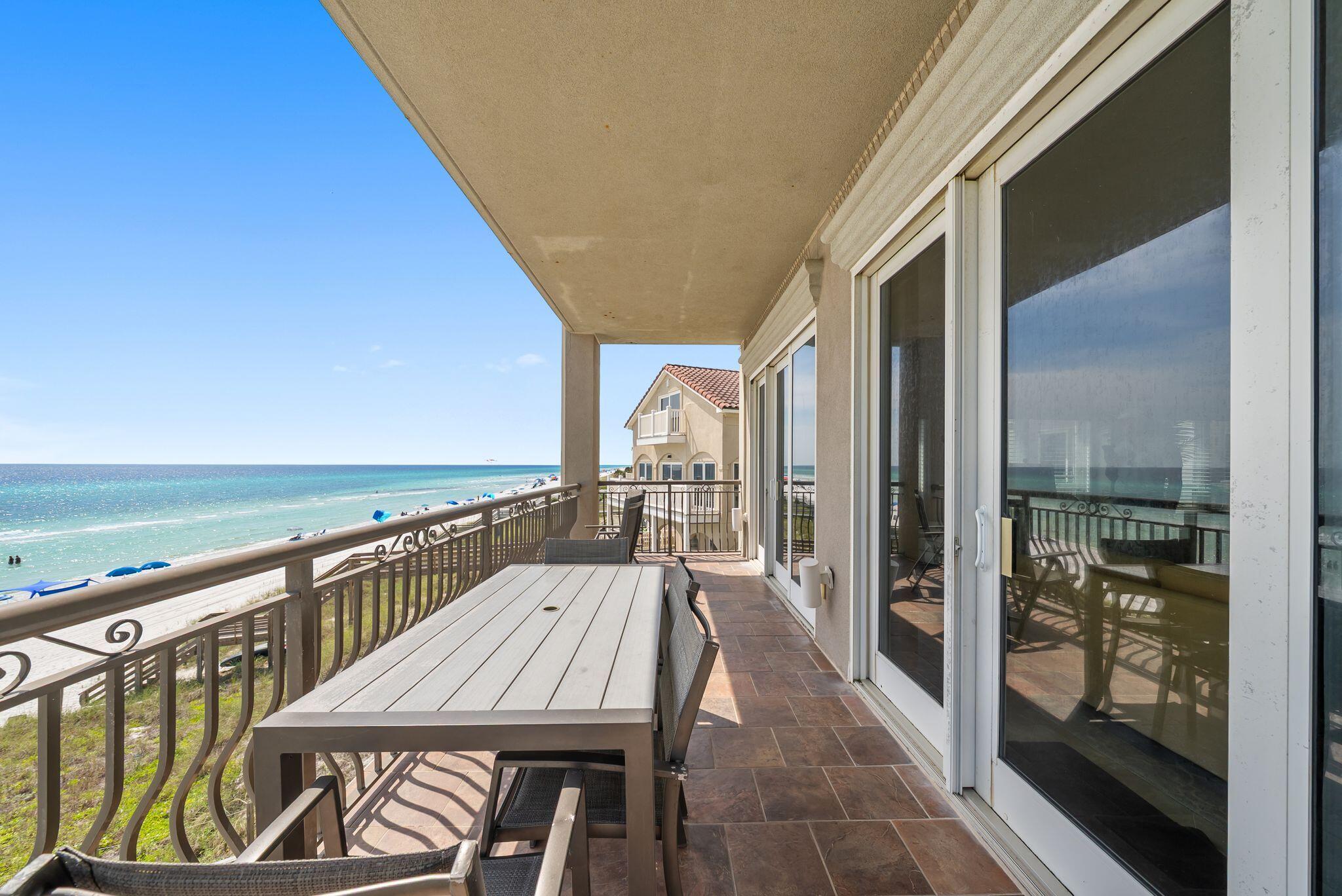 RIVIERA BEACH - Residential