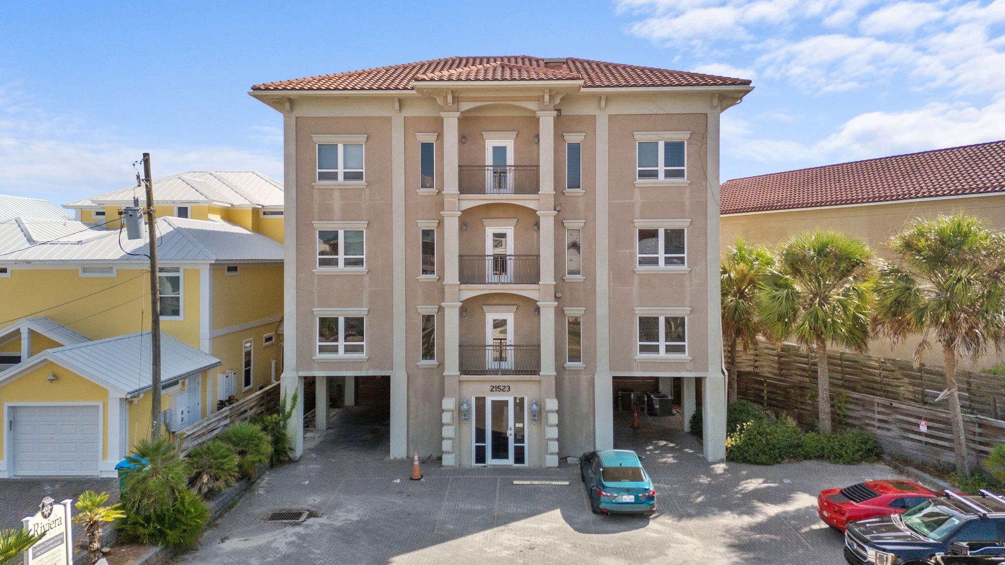 RIVIERA BEACH - Residential