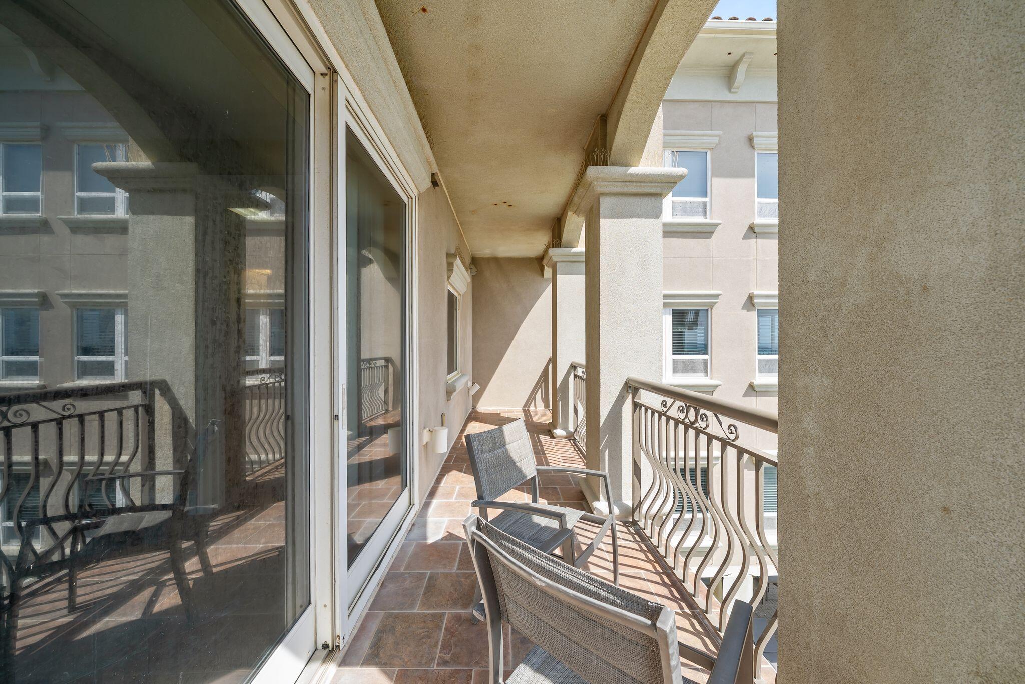 RIVIERA BEACH - Residential