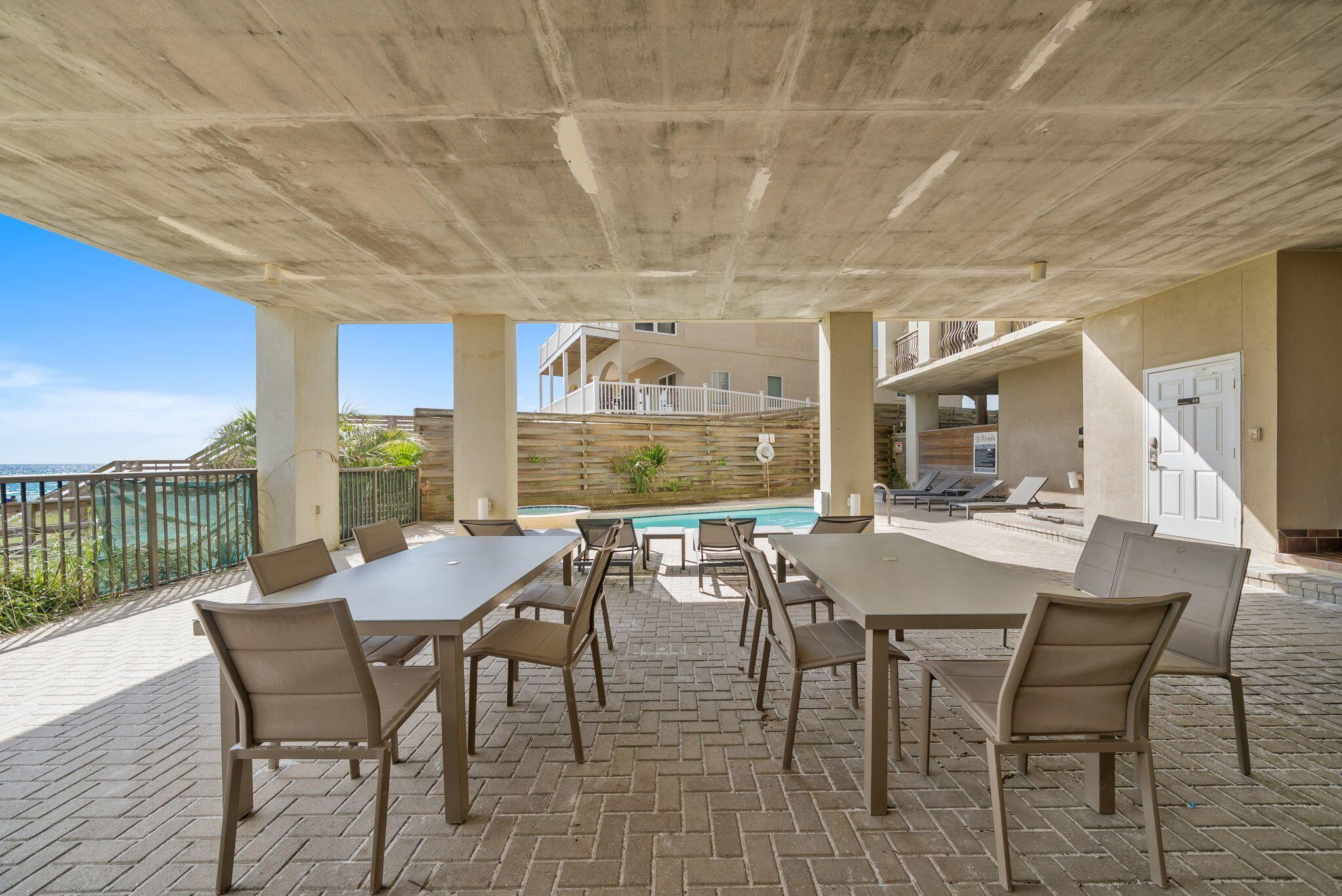 RIVIERA BEACH - Residential