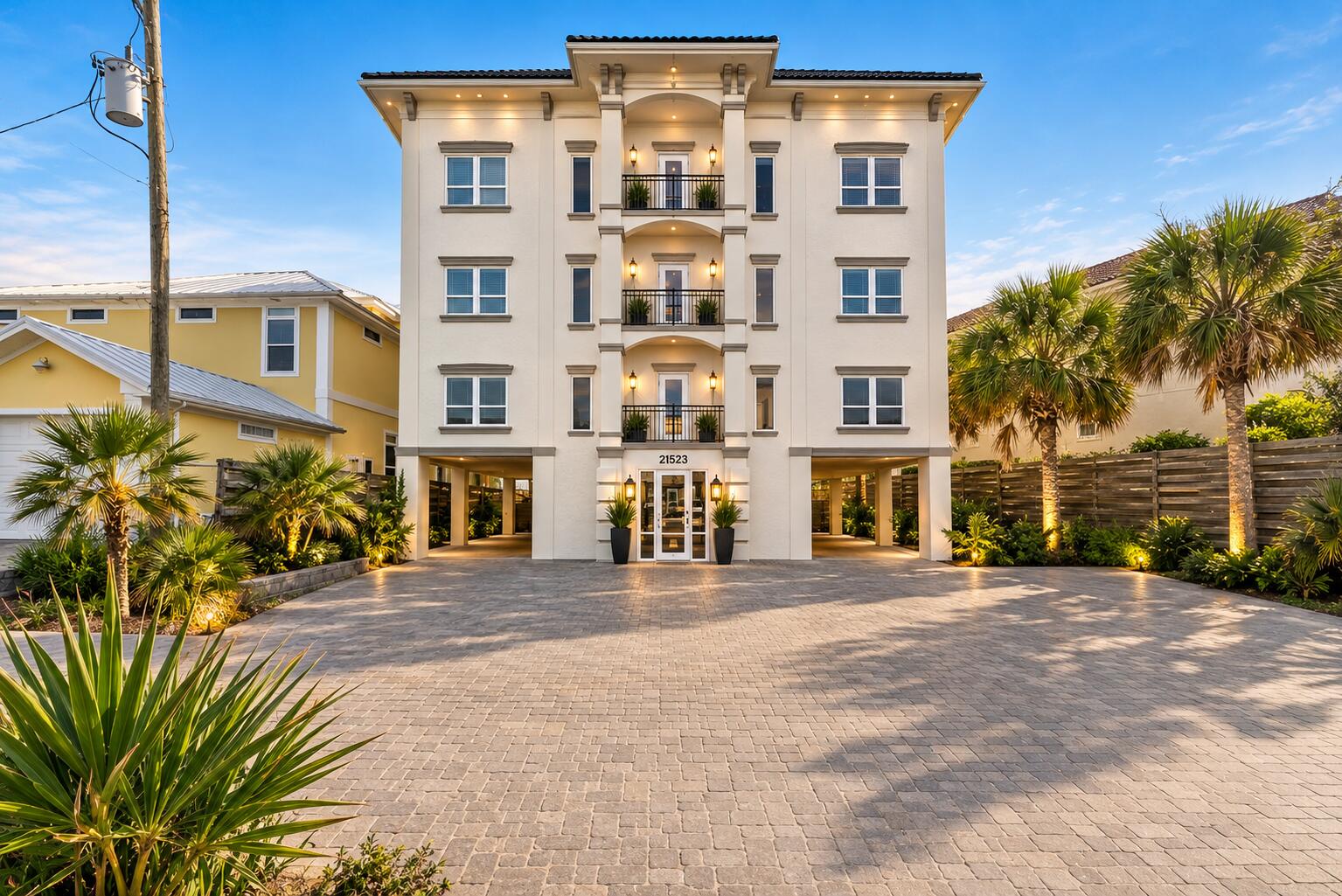 RIVIERA BEACH - Residential