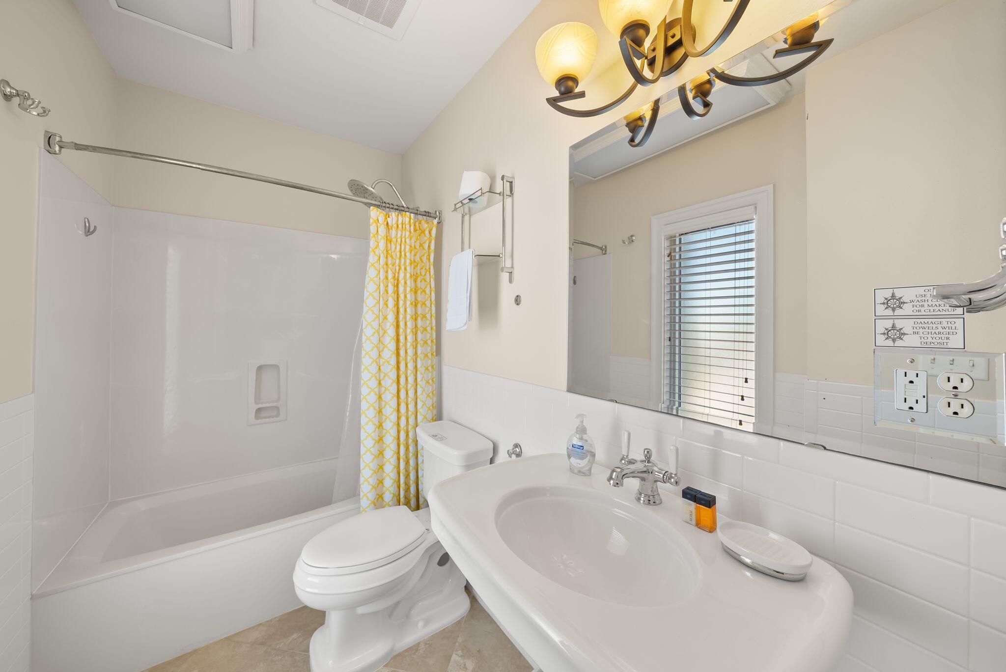 RIVIERA BEACH - Residential