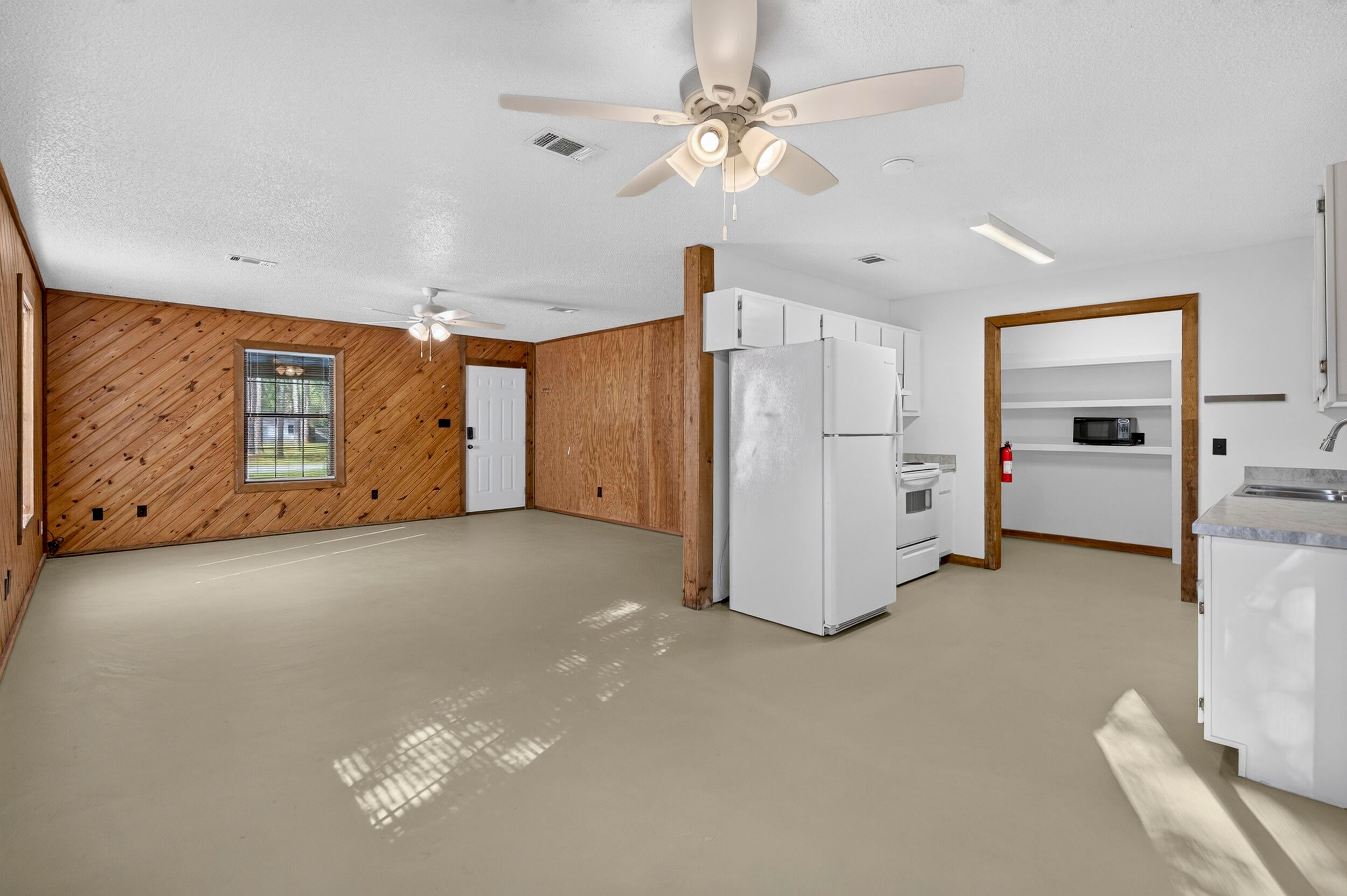 Country Club Estates, An Unrecorded Subdivision - Residential
