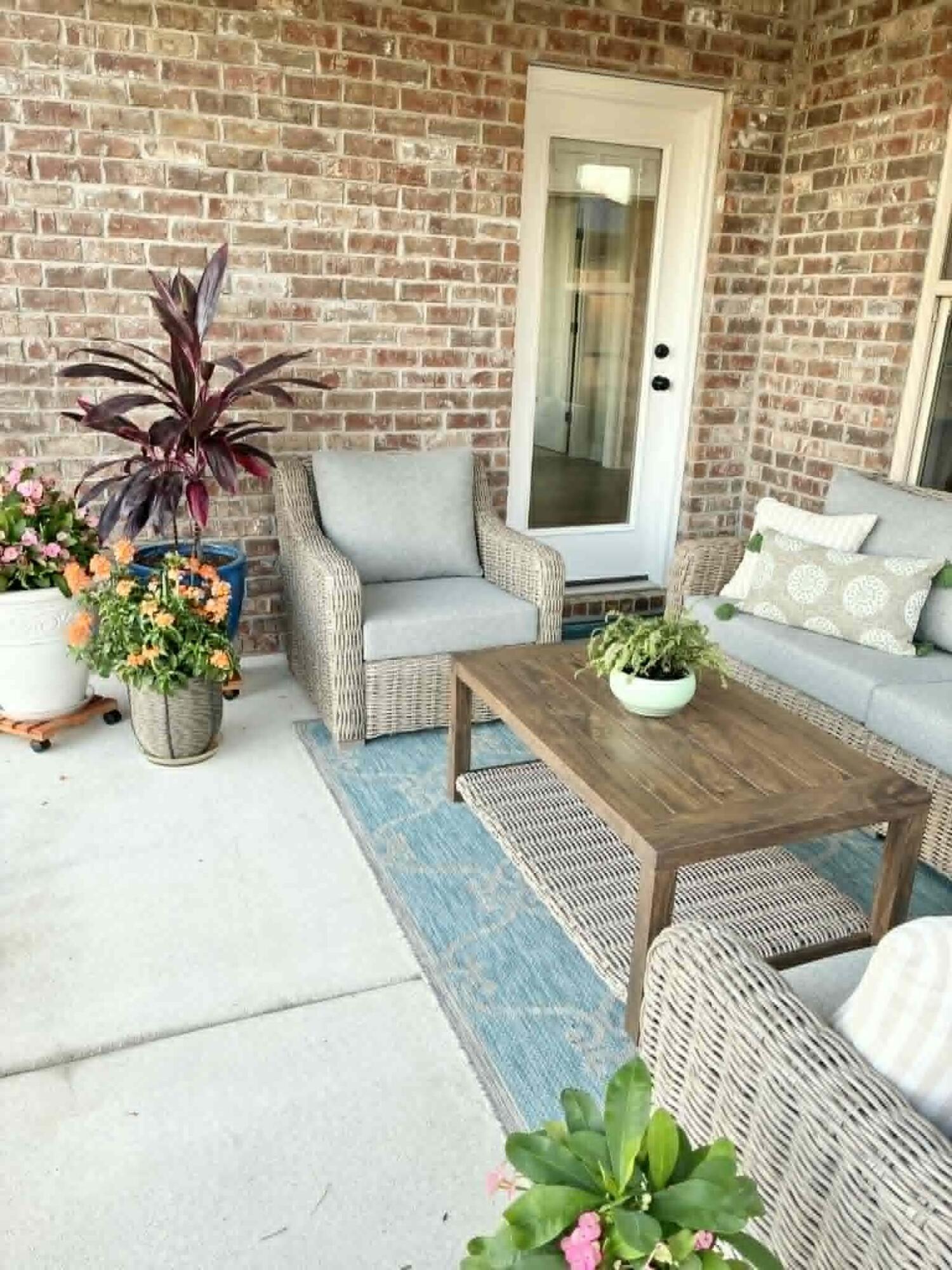 THE BLUFFS AT LAFAYETTE - Residential