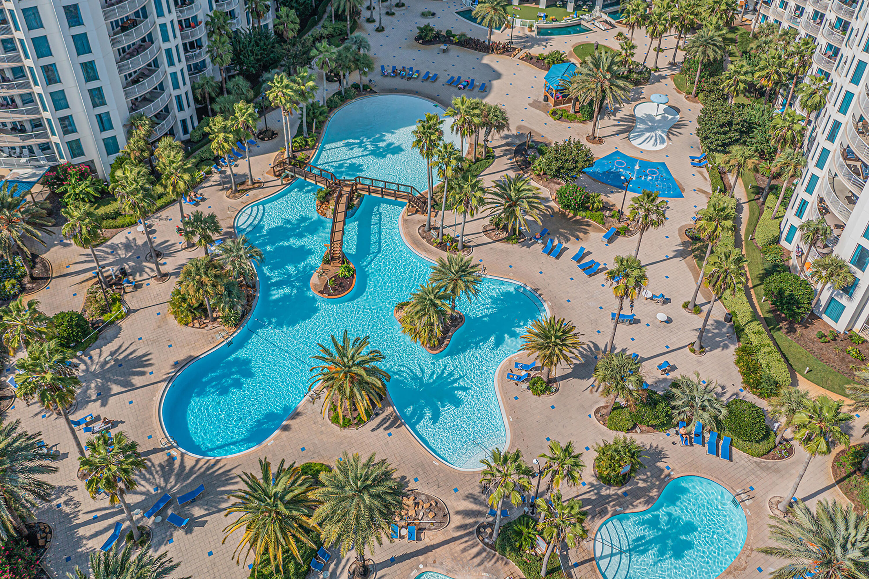THE PALMS OF DESTIN - Residential