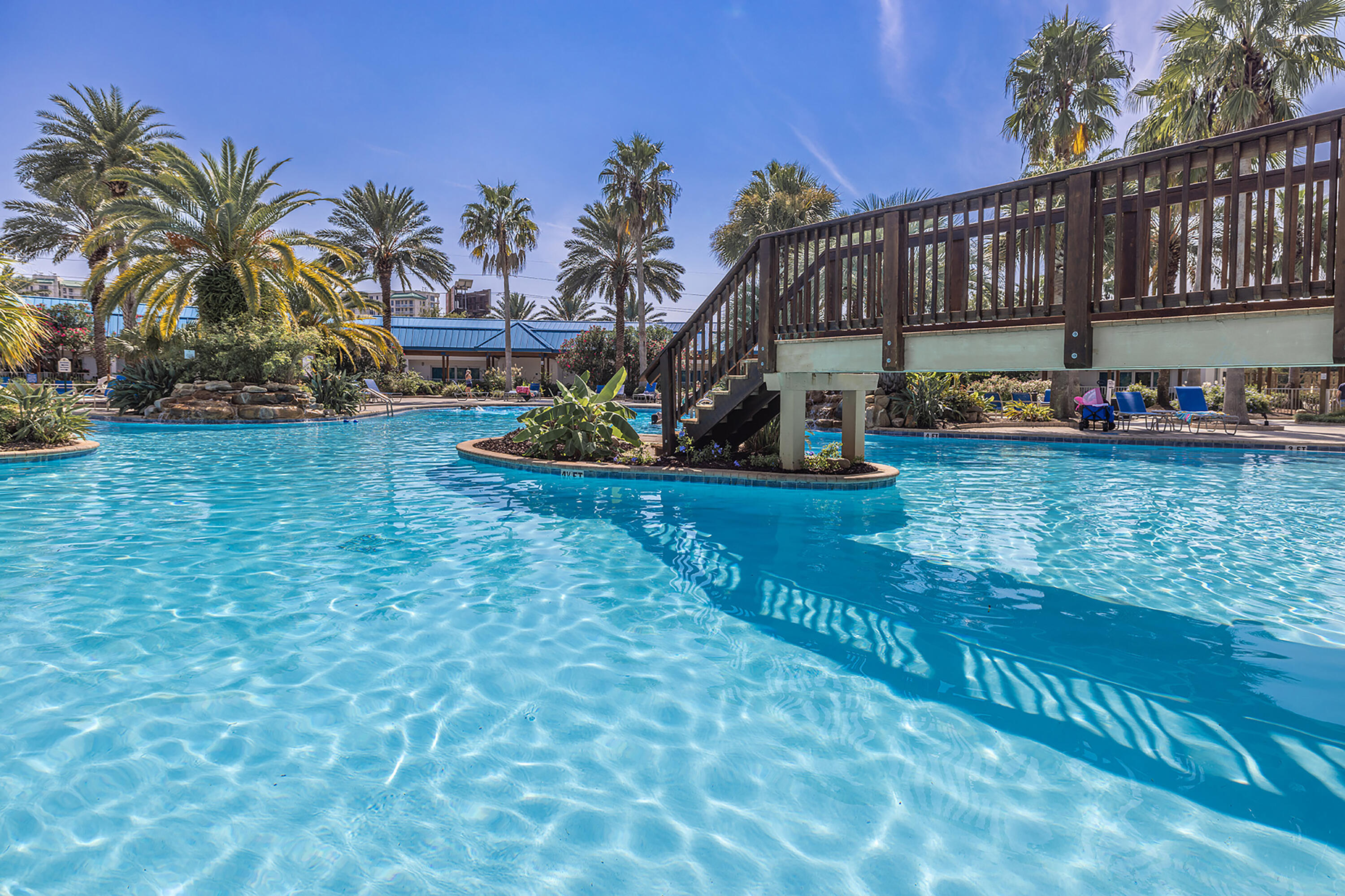THE PALMS OF DESTIN - Residential