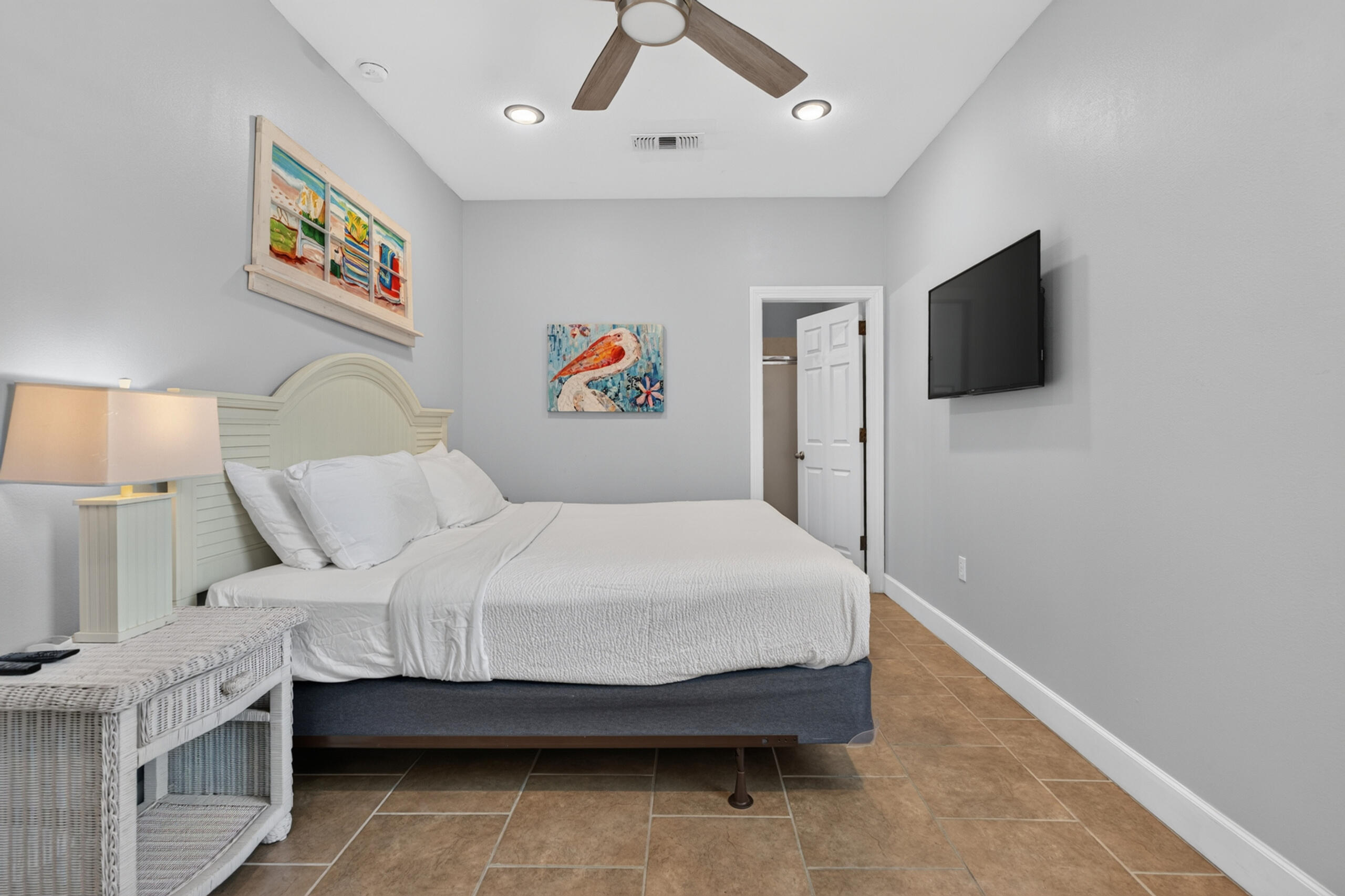 EMERALD SHORES - Residential