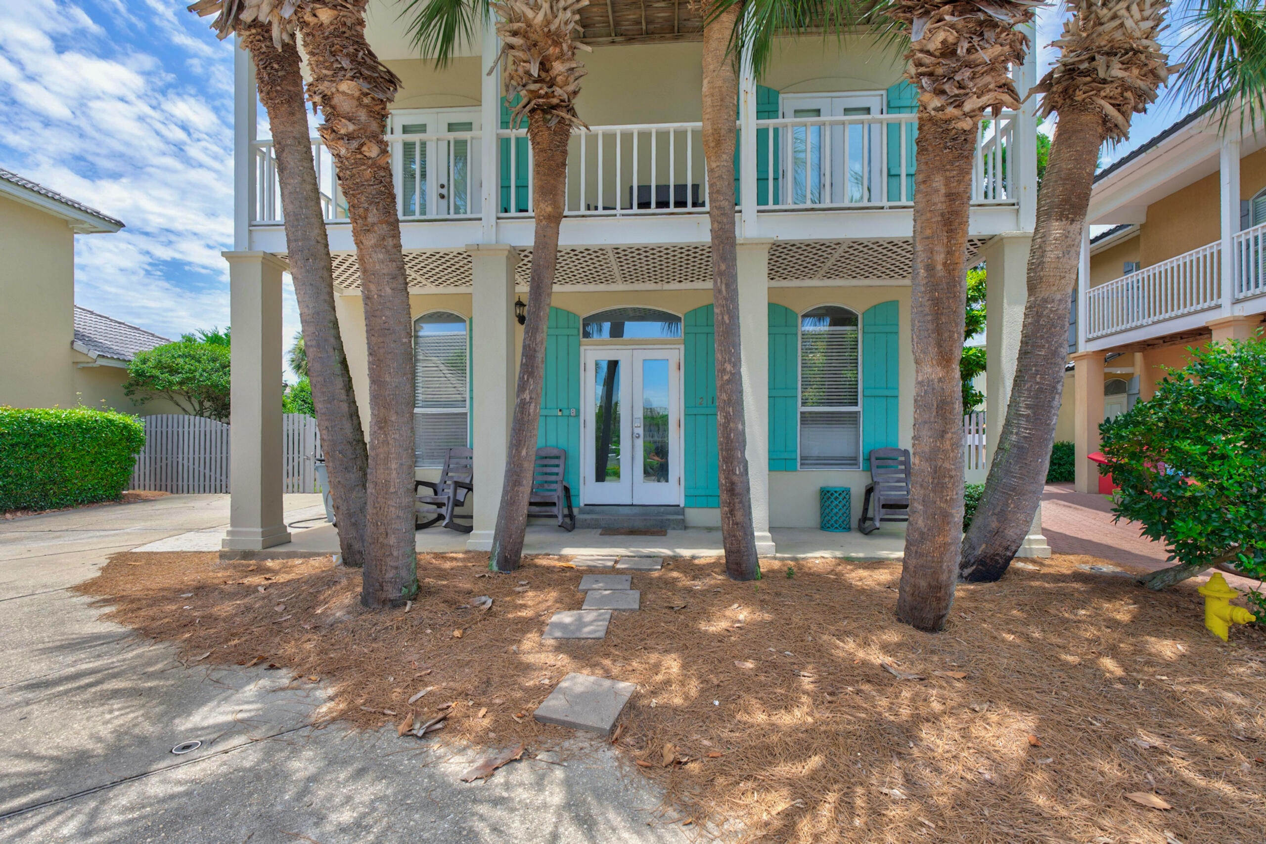 EMERALD SHORES - Residential