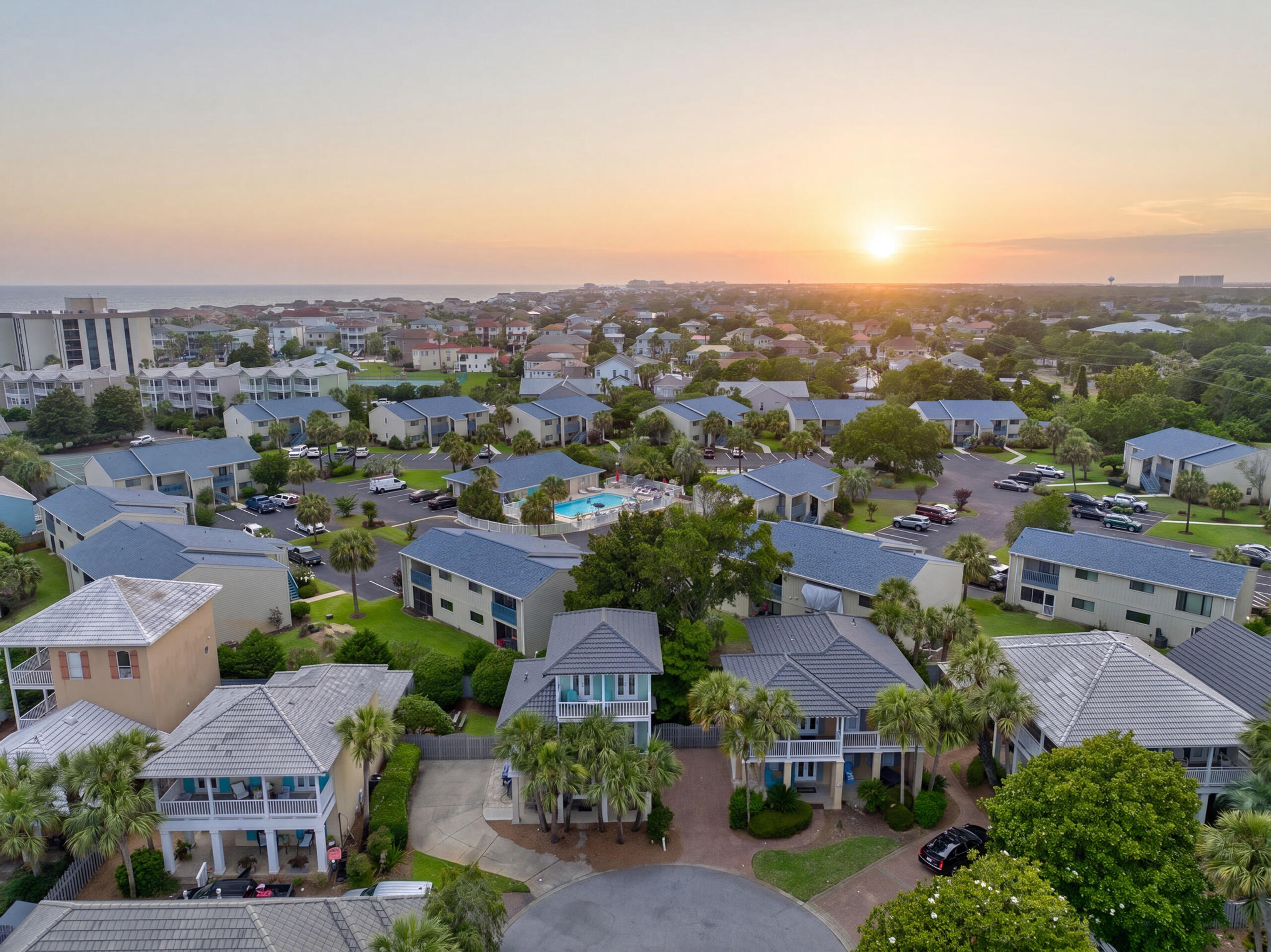 EMERALD SHORES - Residential