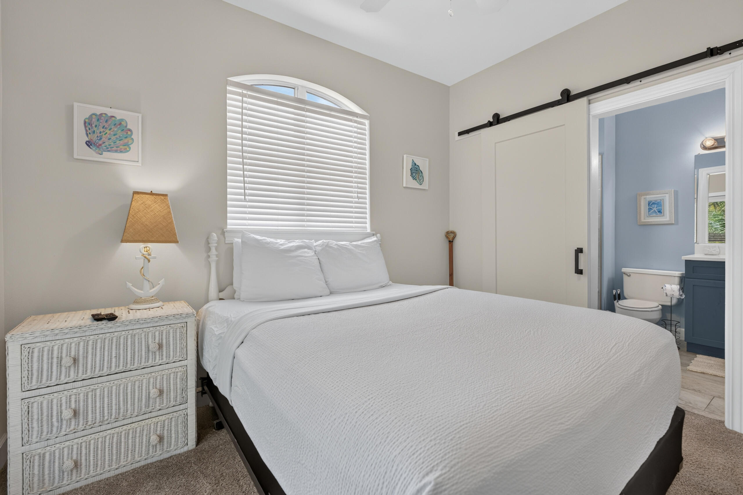 EMERALD SHORES - Residential