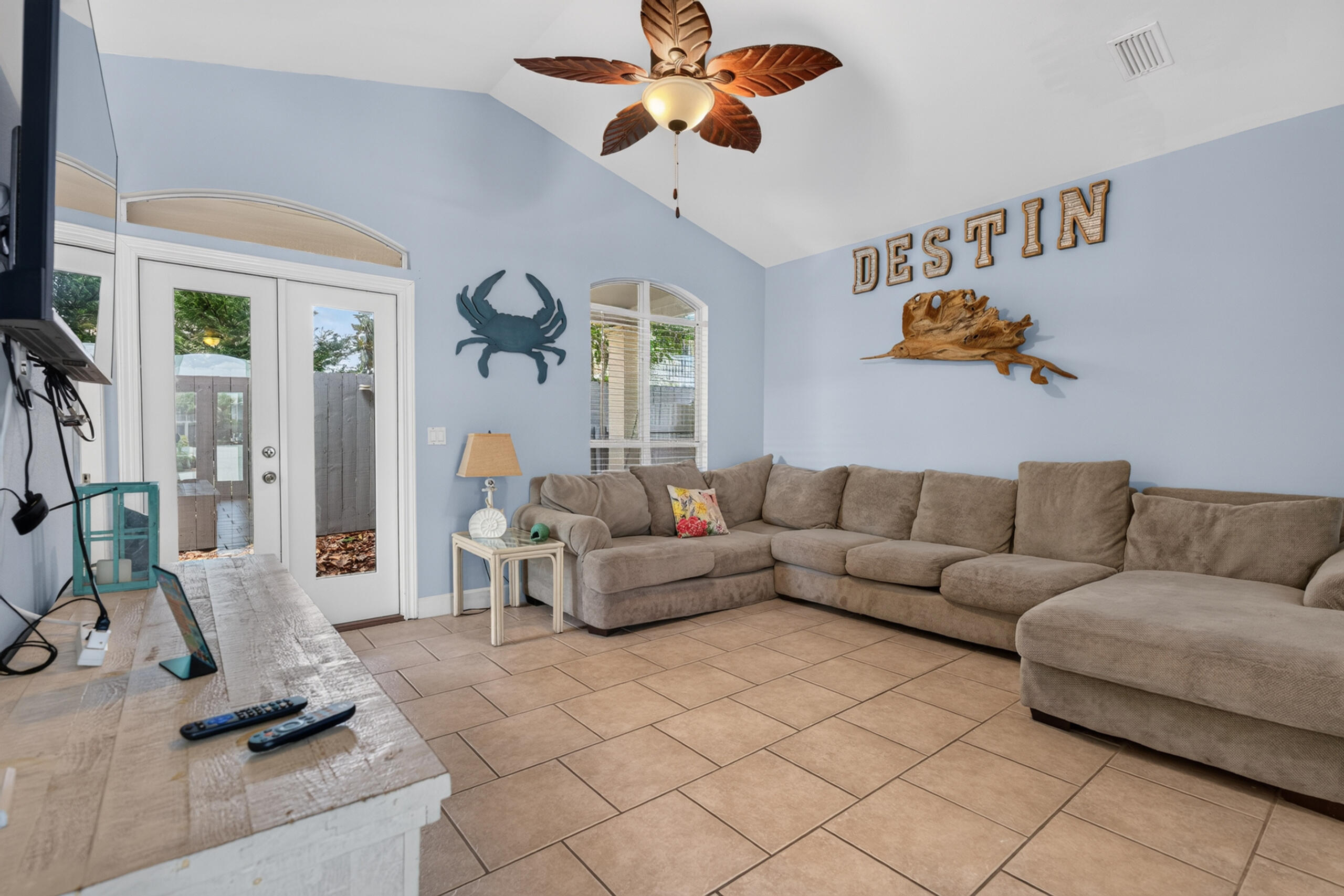 EMERALD SHORES - Residential