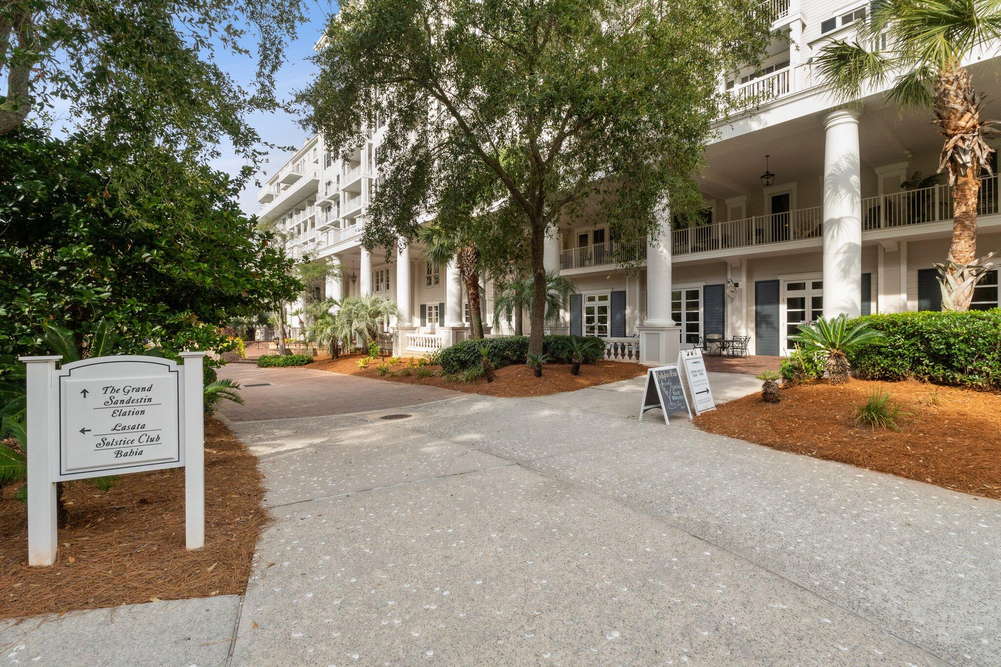 GRAND SANDESTIN - Residential