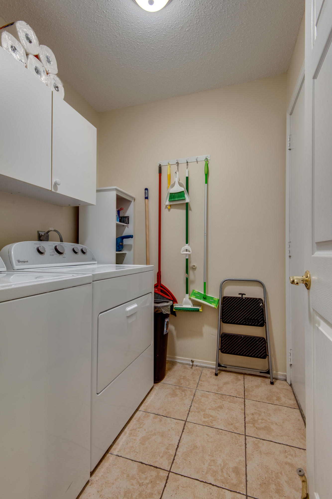 VALPARAISO PLAT 15 - Residential Lease