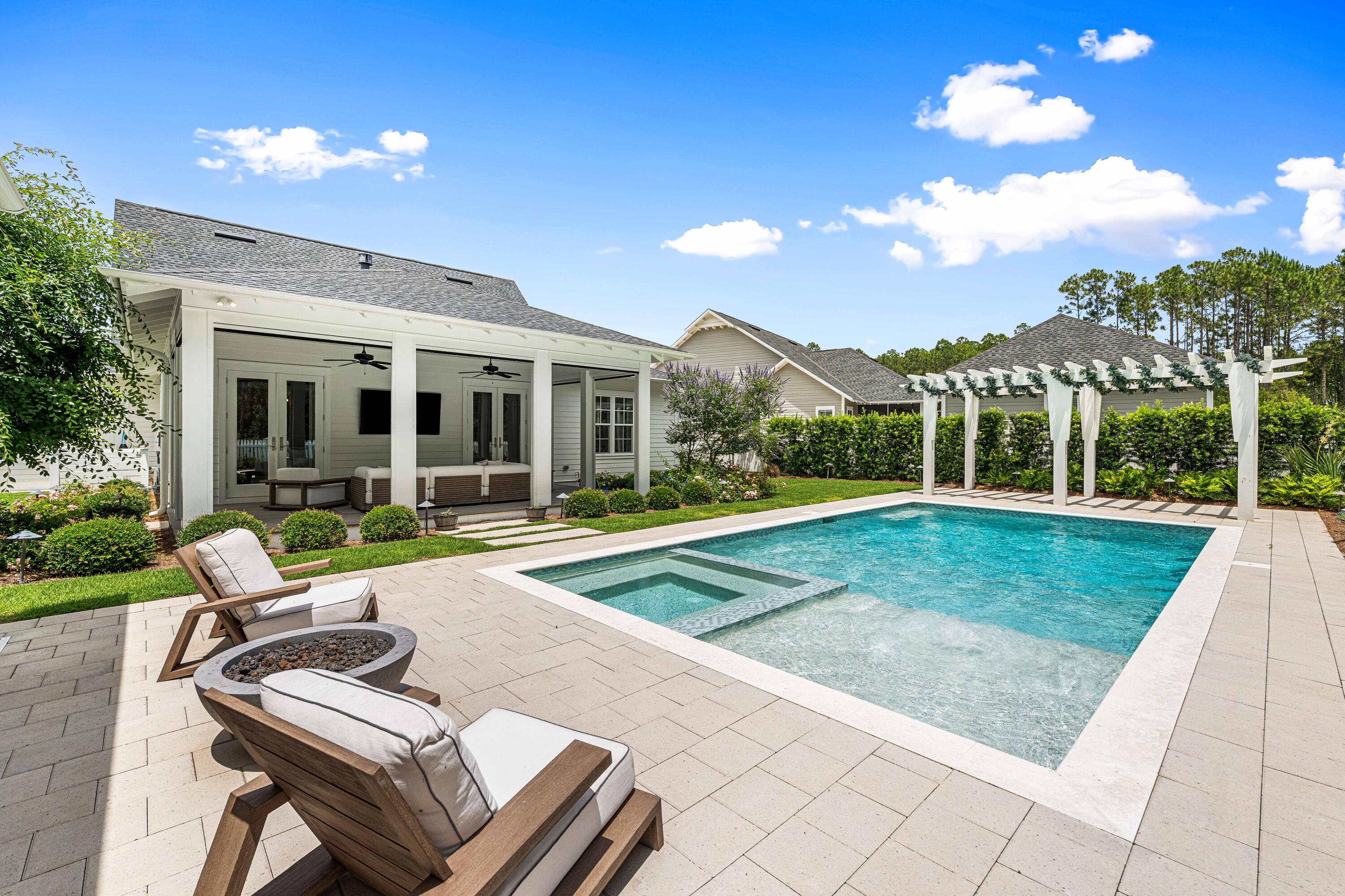 WATERSOUND ORIGINS - Residential