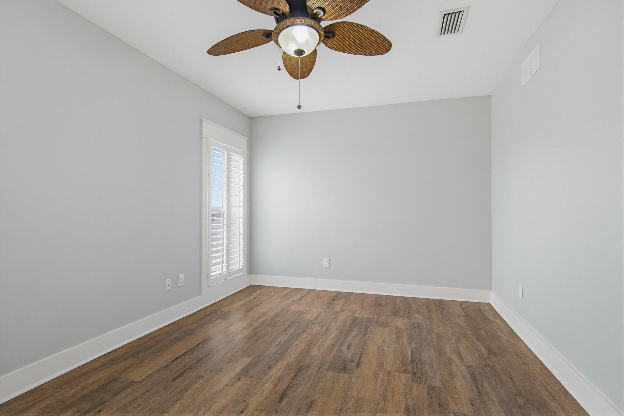 SAILWATCH LANDING CONDO UNIT B401 - Residential