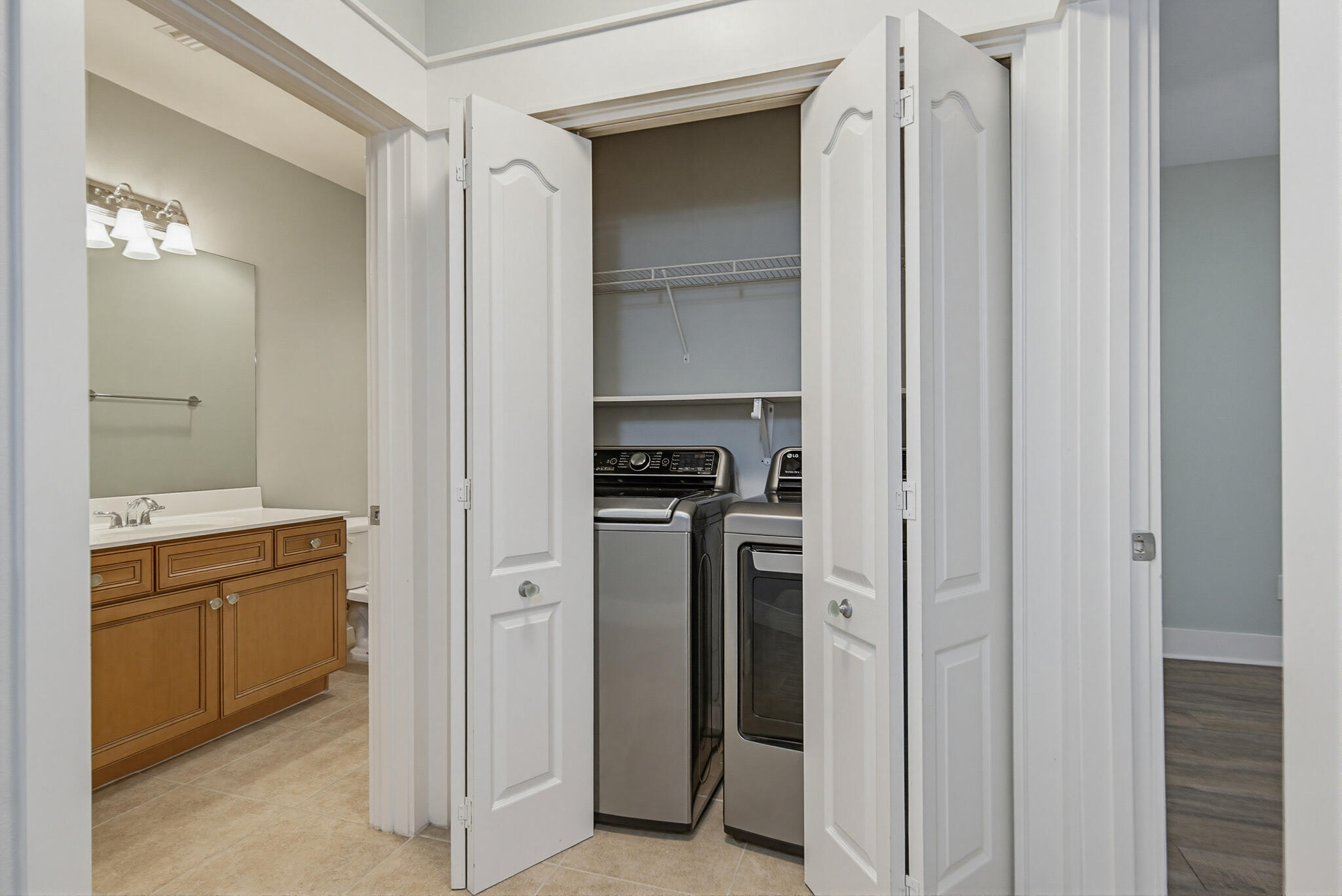 SAILWATCH LANDING CONDO UNIT B401 - Residential