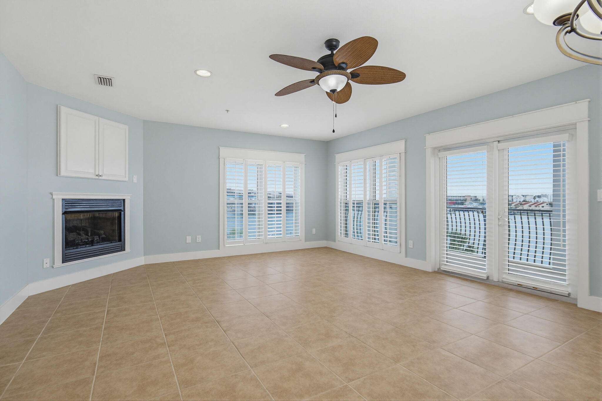 SAILWATCH LANDING CONDO UNIT B401 - Residential
