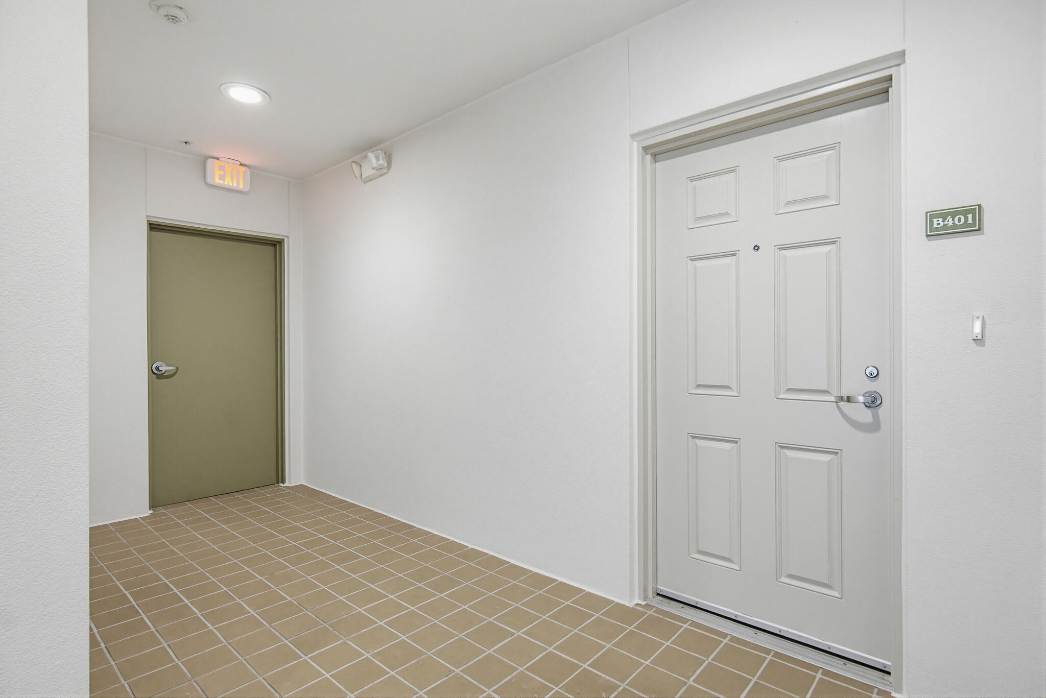 SAILWATCH LANDING CONDO UNIT B401 - Residential