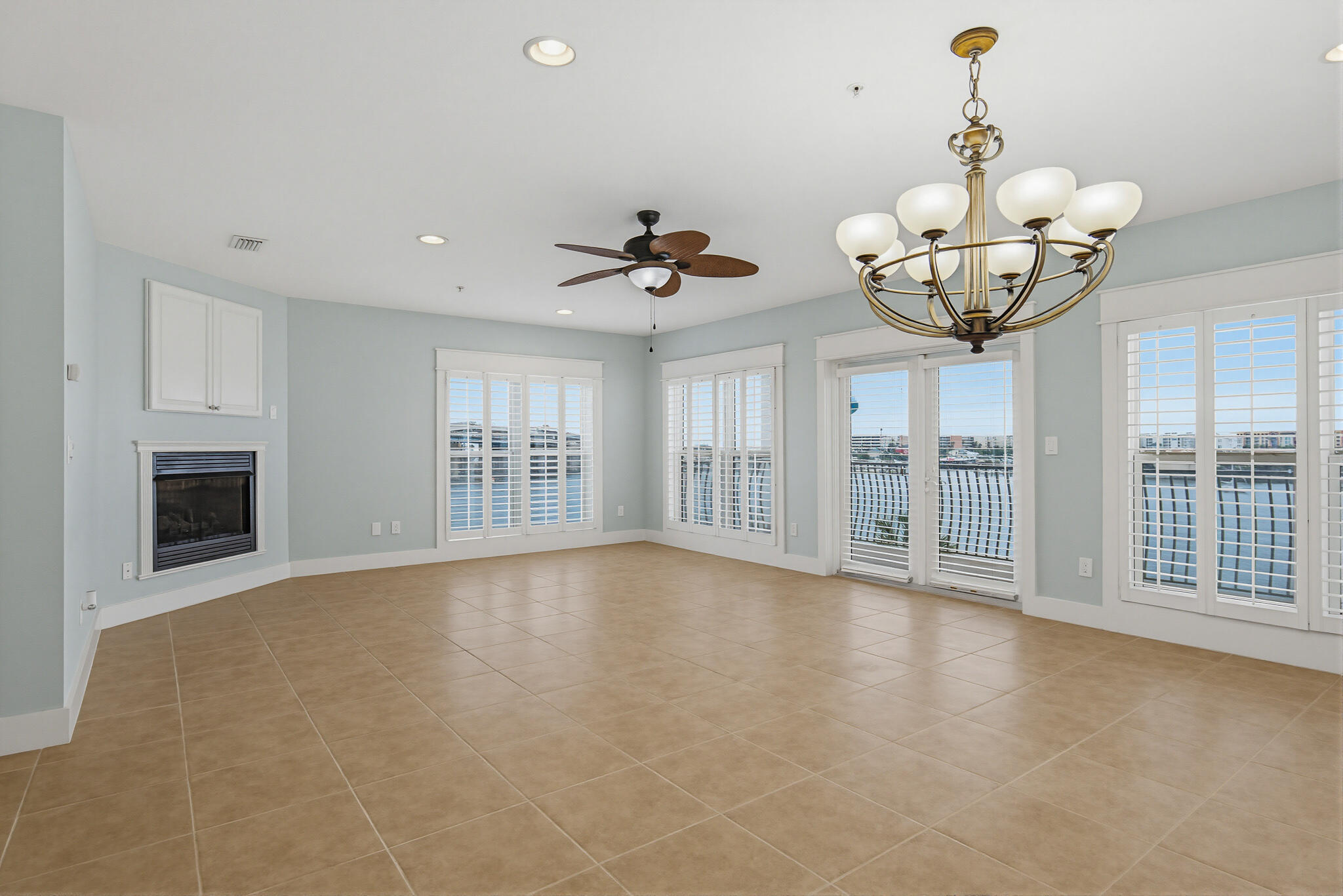 SAILWATCH LANDING CONDO UNIT B401 - Residential