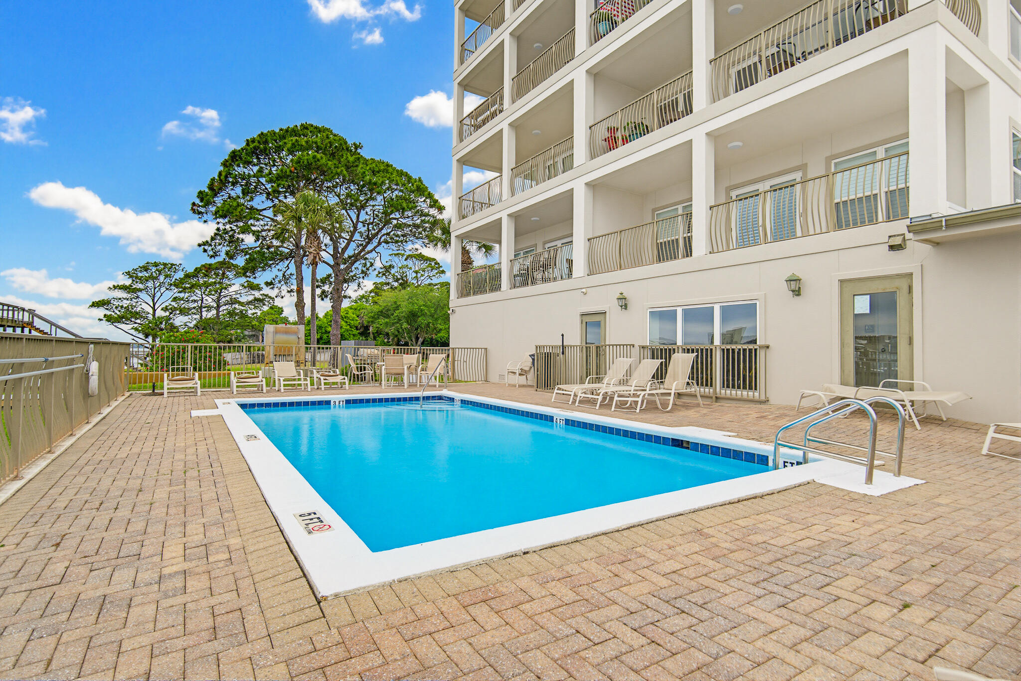 SAILWATCH LANDING CONDO UNIT B401 - Residential