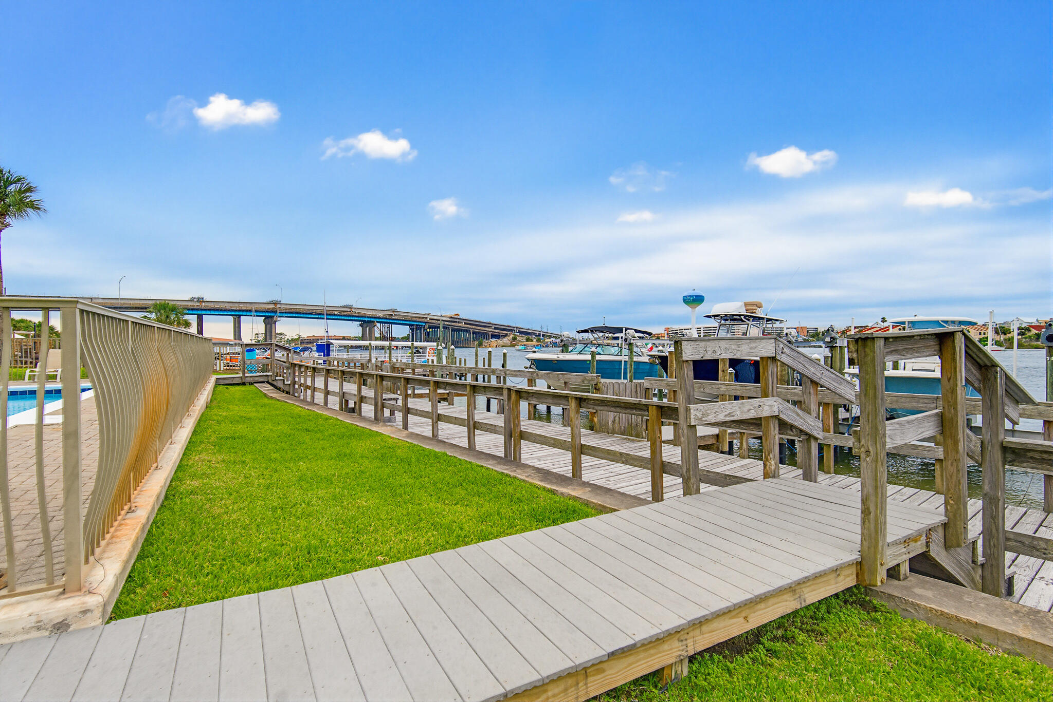 SAILWATCH LANDING CONDO UNIT B401 - Residential