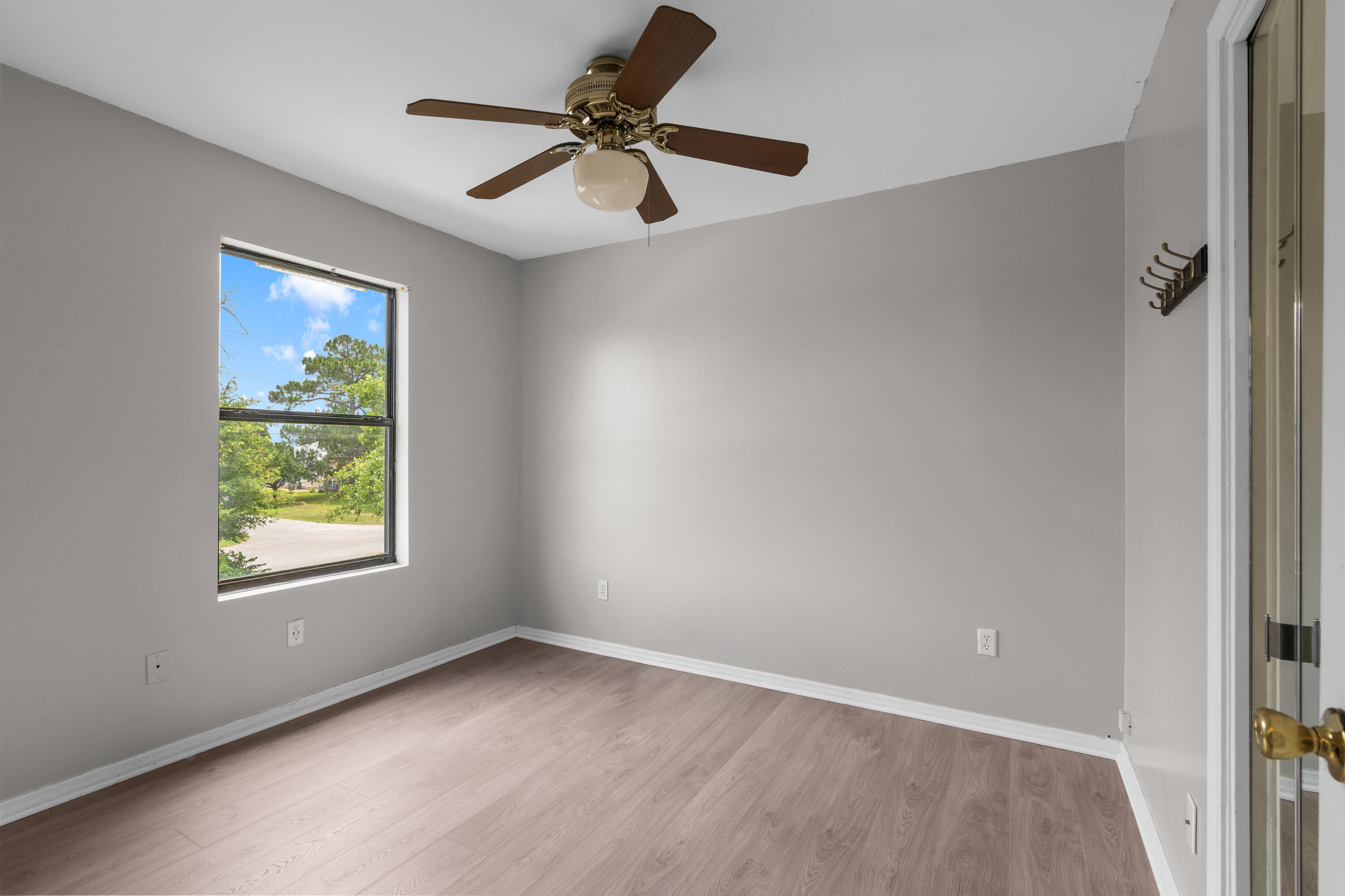 COUNTRY CLUB VILLAS - Residential