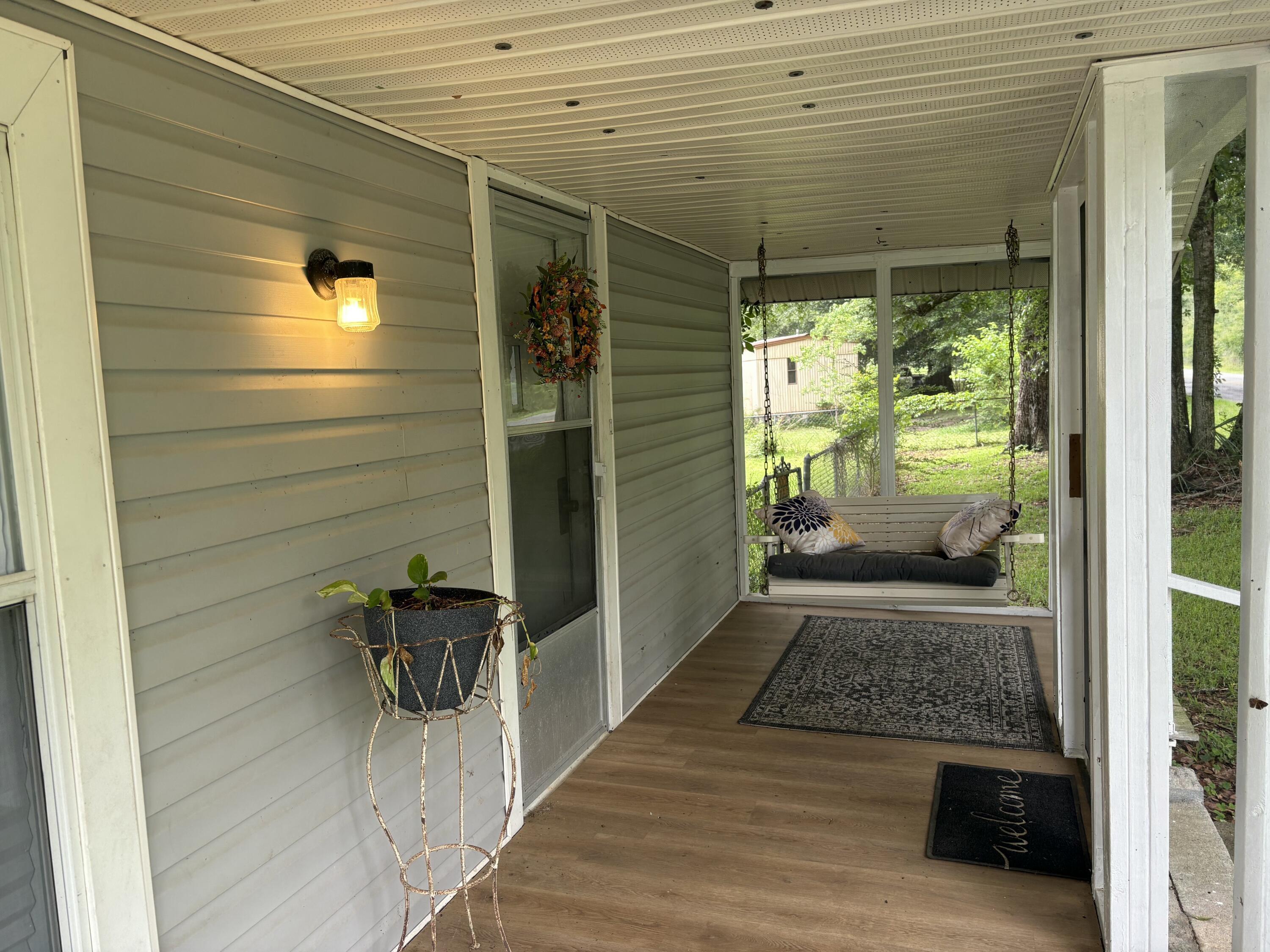 METES & BOUNDS - Residential Lease