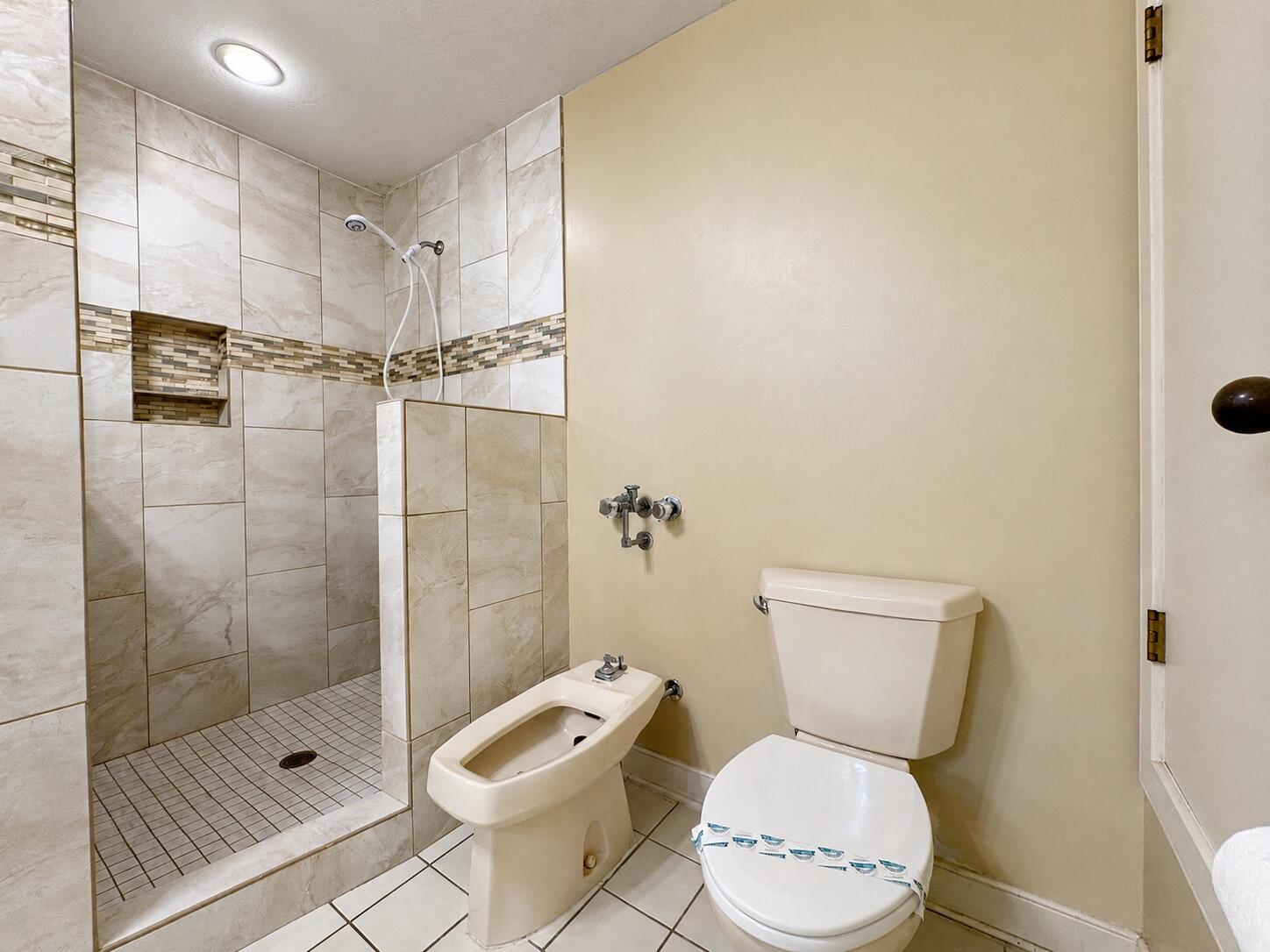TWO HUNDRED WEST CONDO - Residential