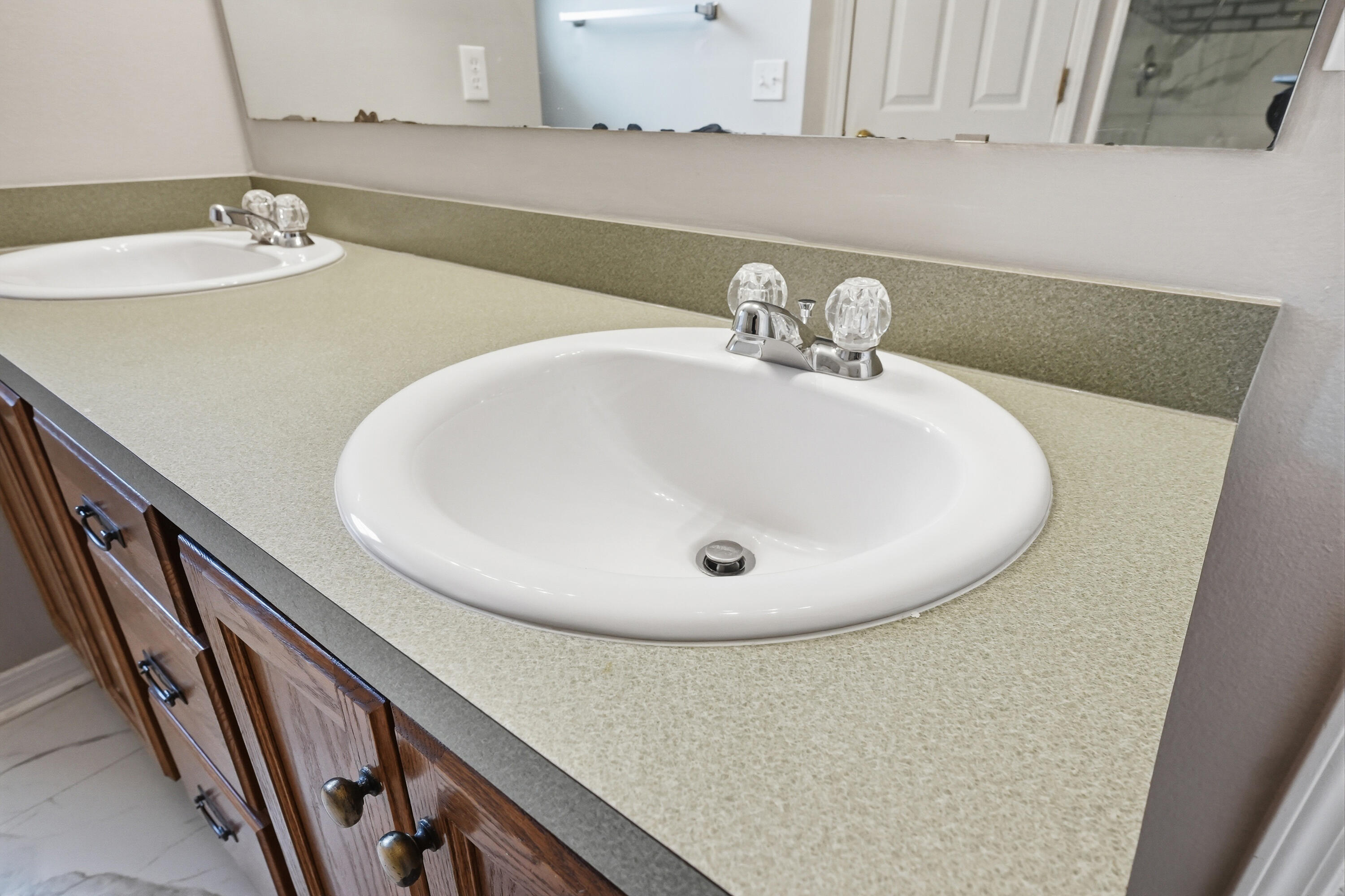 COUNTRYVIEW ESTATES 10TH ADDN - Residential Lease