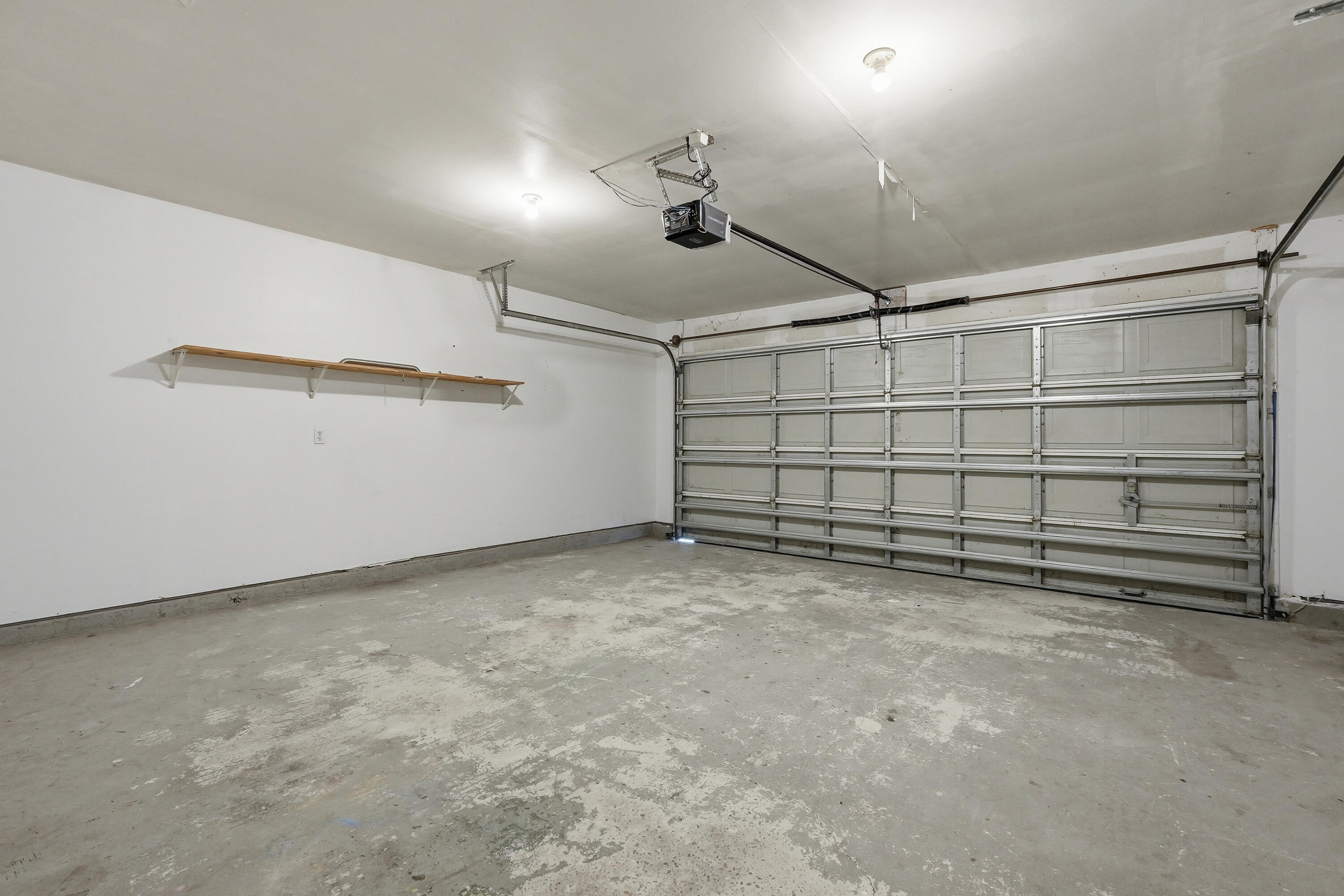 COUNTRYVIEW ESTATES 10TH ADDN - Residential Lease