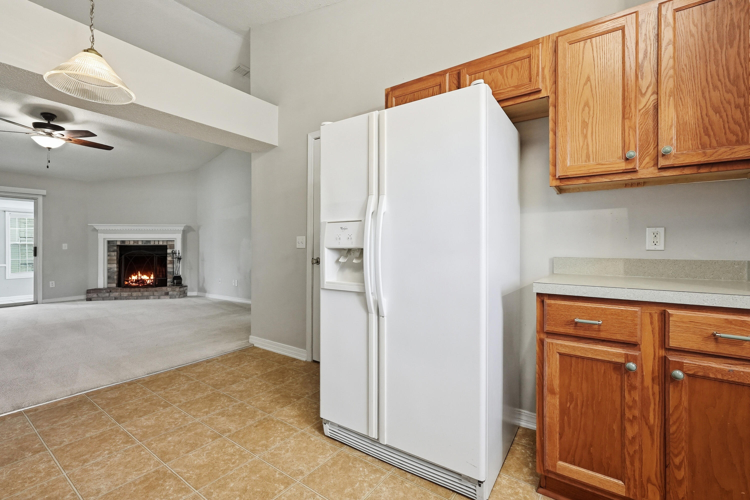 COUNTRYVIEW ESTATES 10TH ADDN - Residential Lease