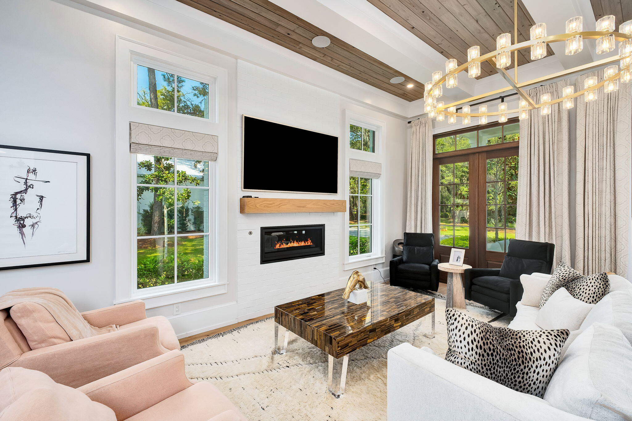 CHURCHILL OAKS - Residential