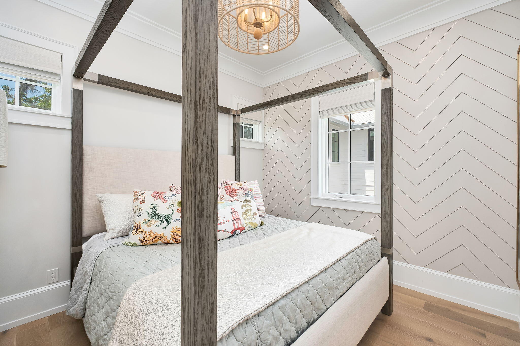 CHURCHILL OAKS - Residential