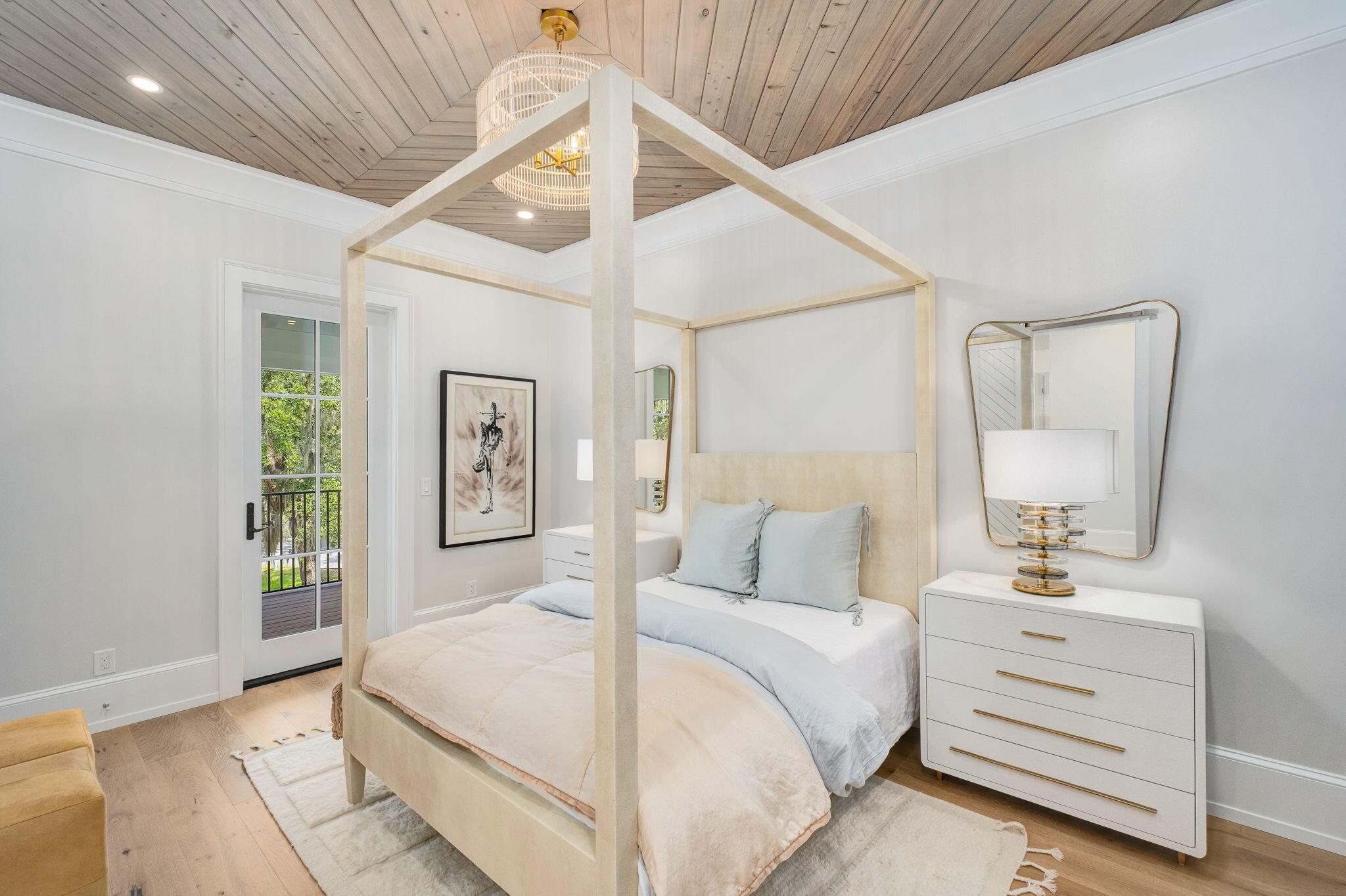 CHURCHILL OAKS - Residential
