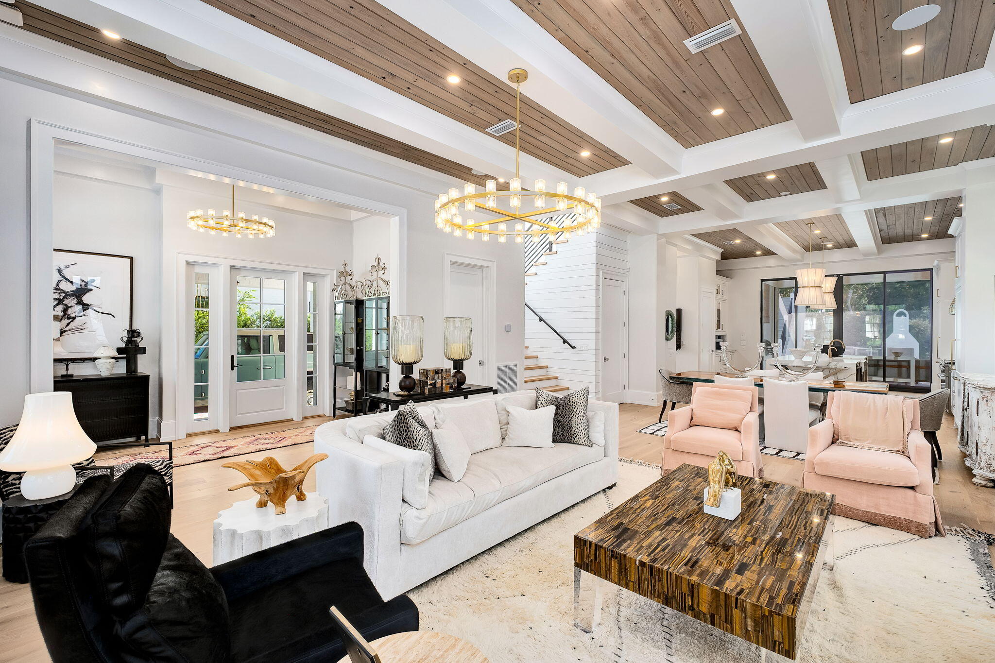CHURCHILL OAKS - Residential