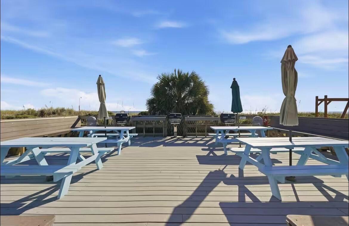 SEASPRAY CONDO - Residential