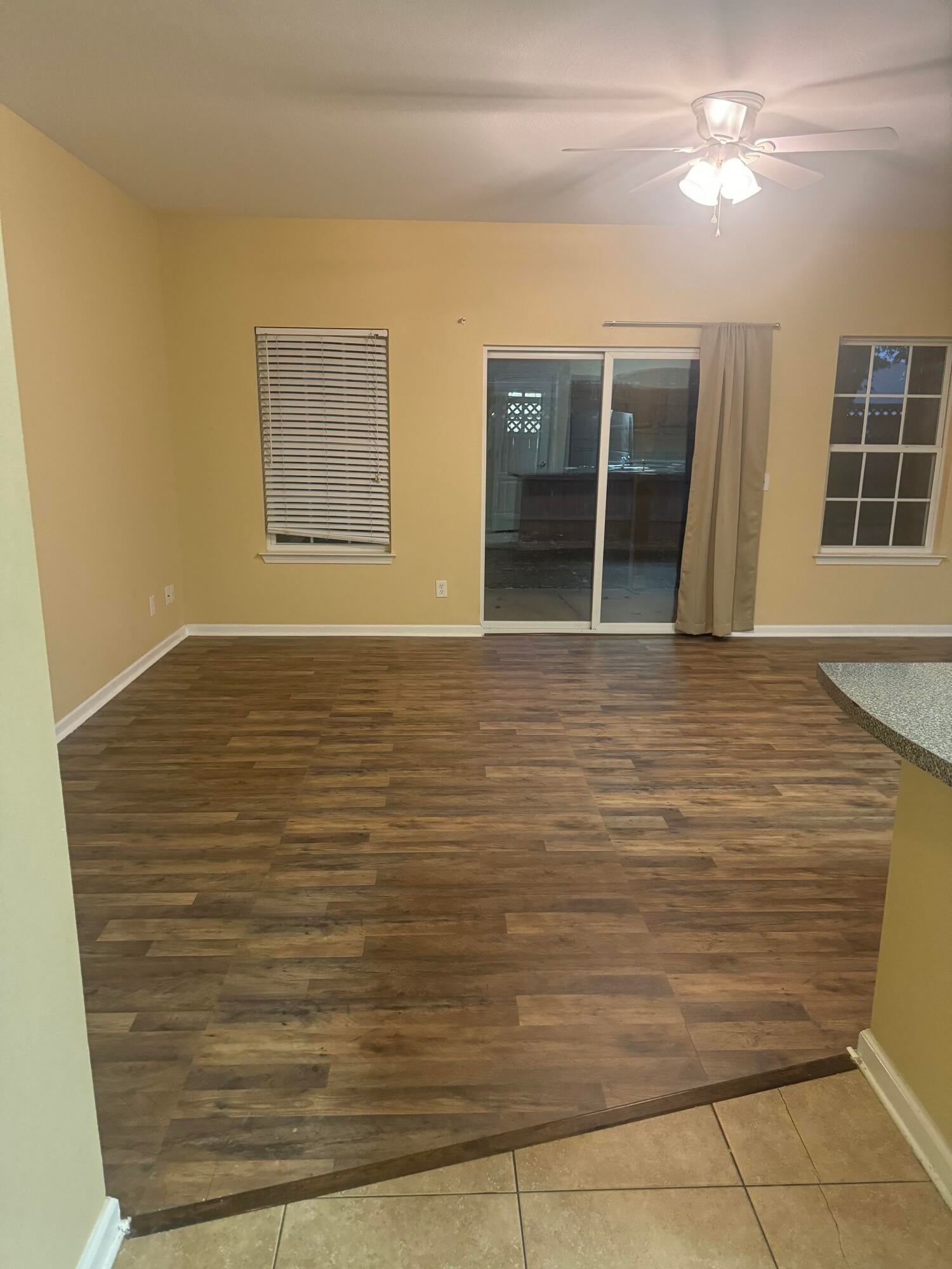 IRON HORSE T/H PH I - Residential Lease