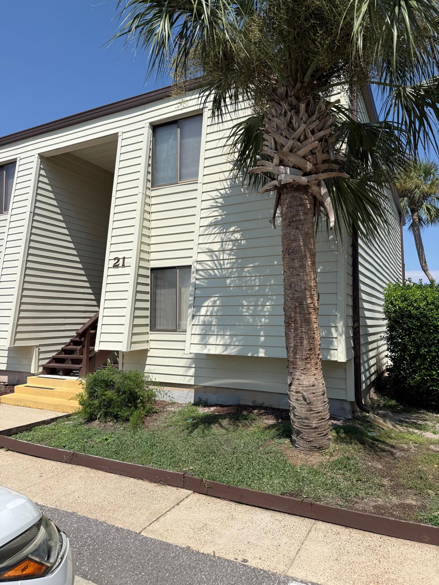 FOUNTAINHEAD CONDO - Residential Lease