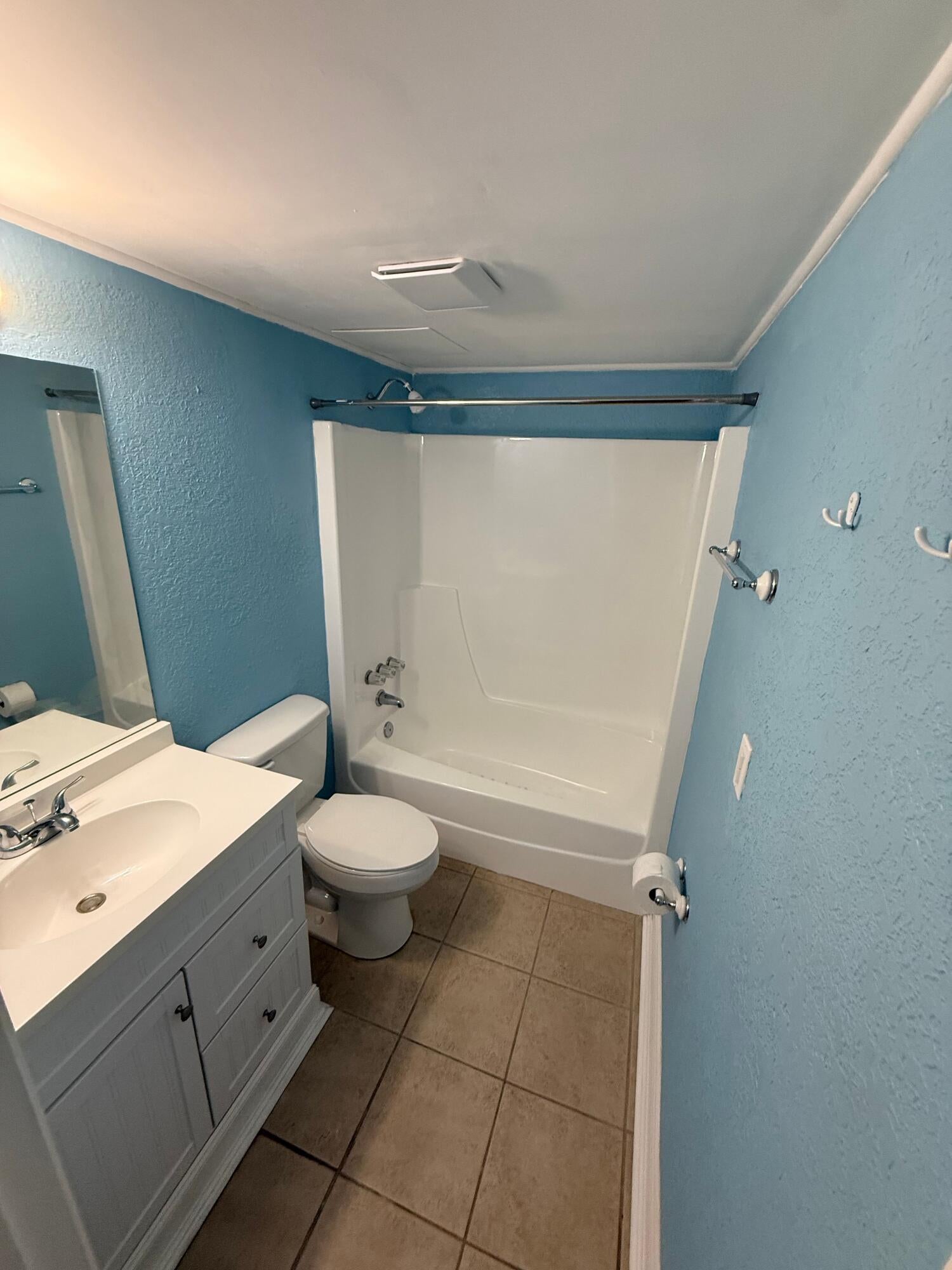 FOUNTAINHEAD CONDO - Residential Lease