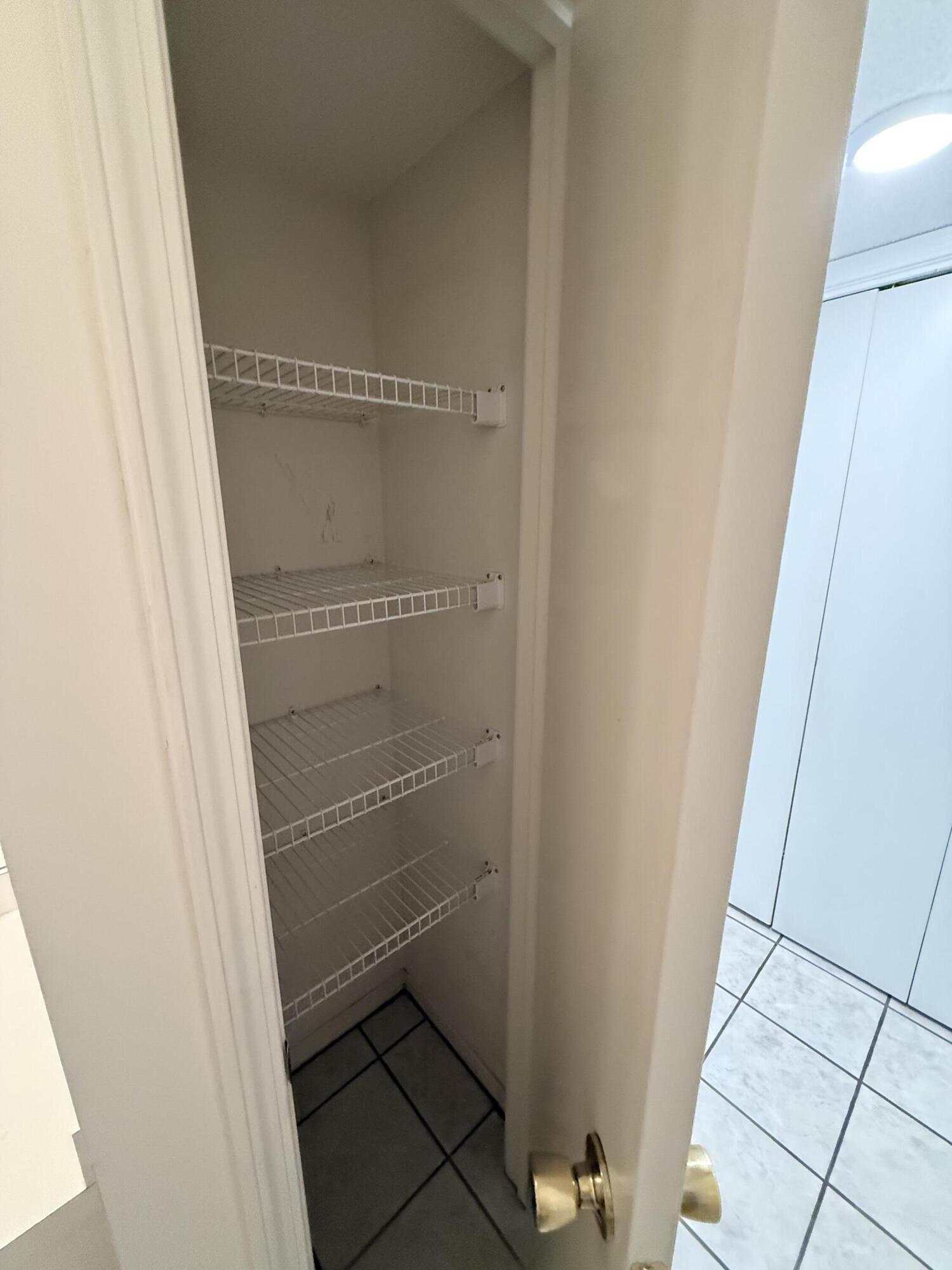 SHANGRA WOODS - Residential Lease