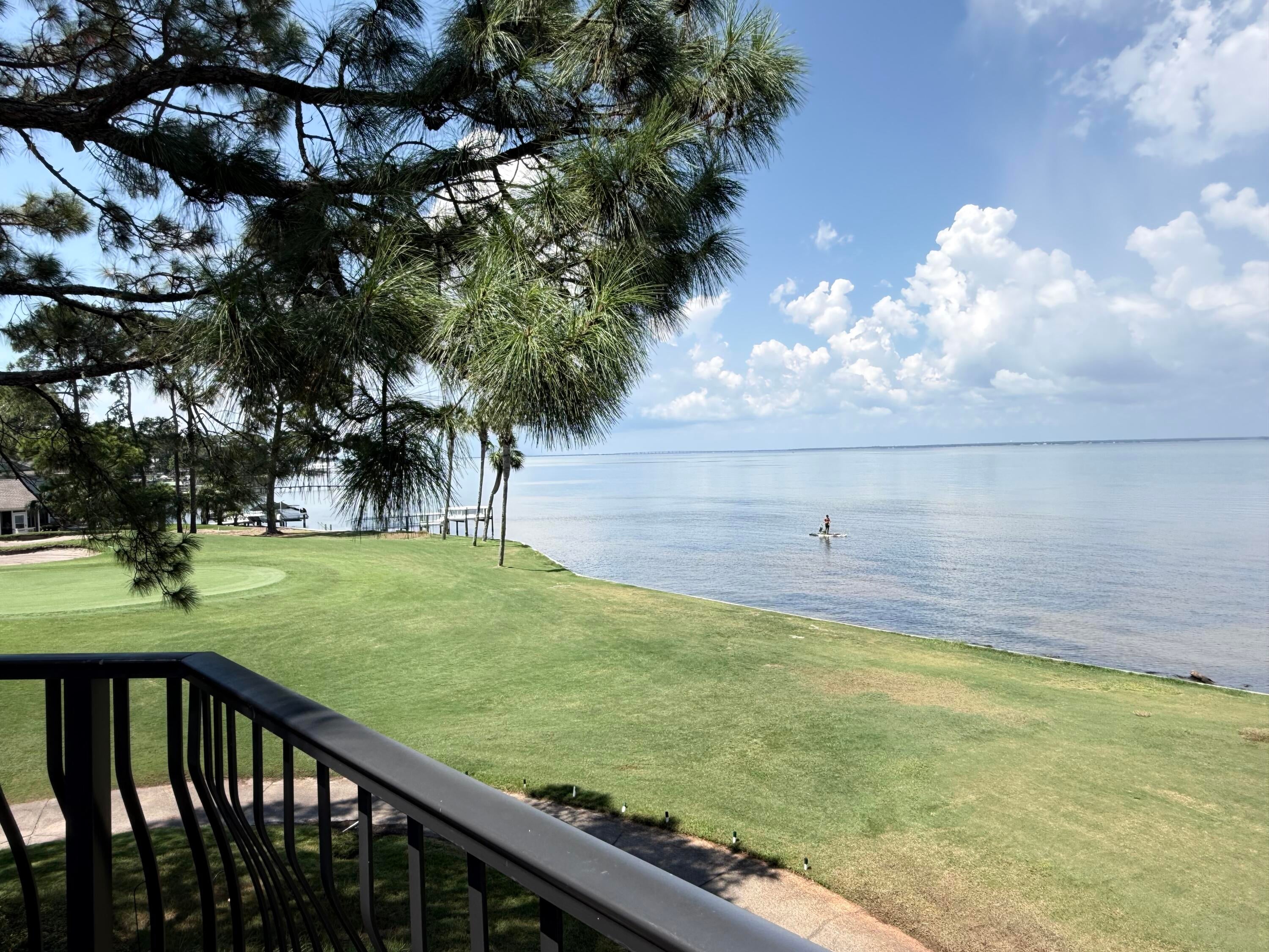 VANTAGE POINTE - Residential