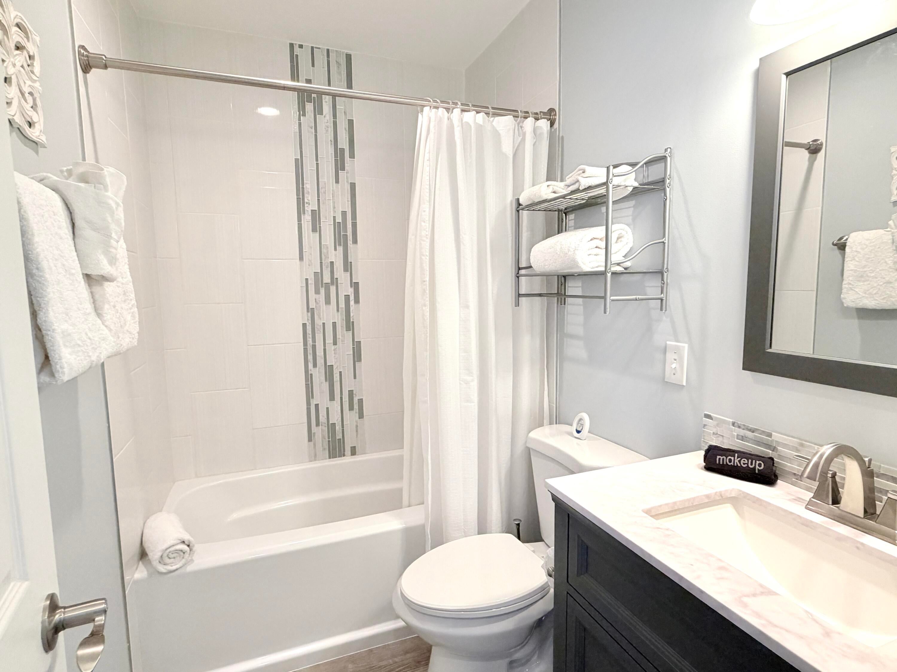 VANTAGE POINTE - Residential