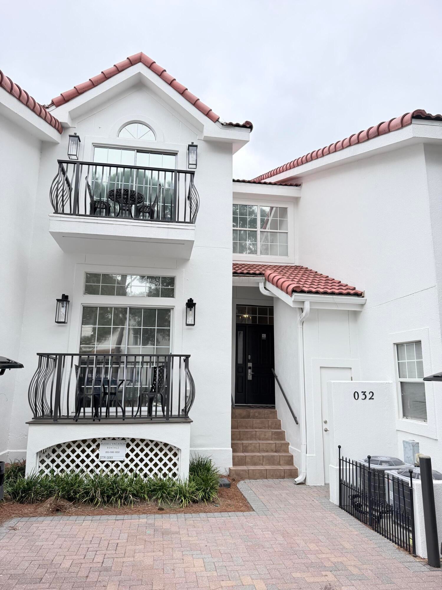 VANTAGE POINTE - Residential