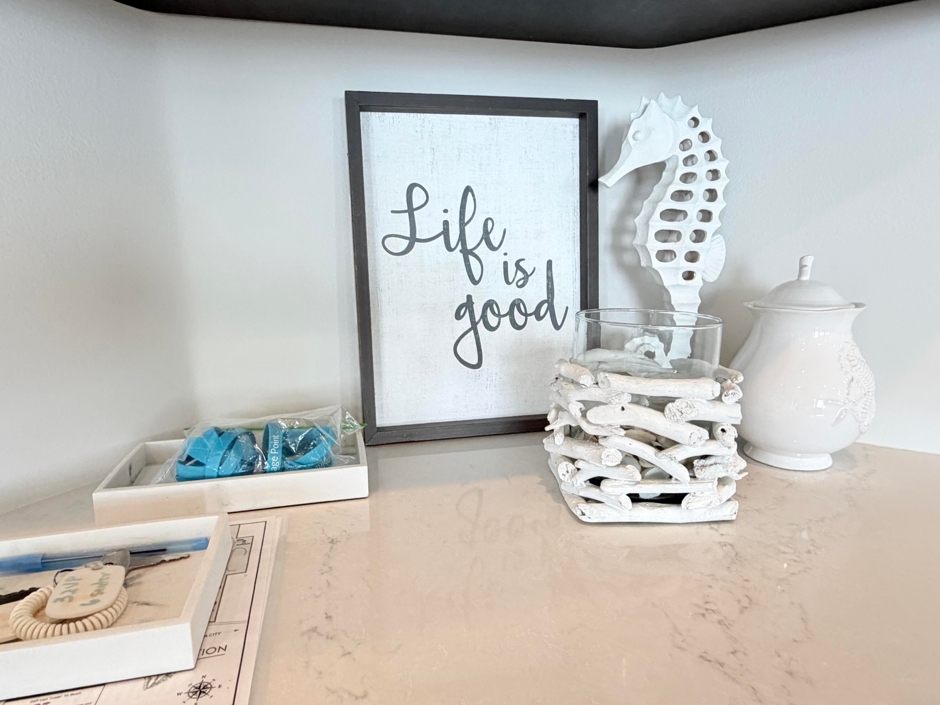 VANTAGE POINTE - Residential