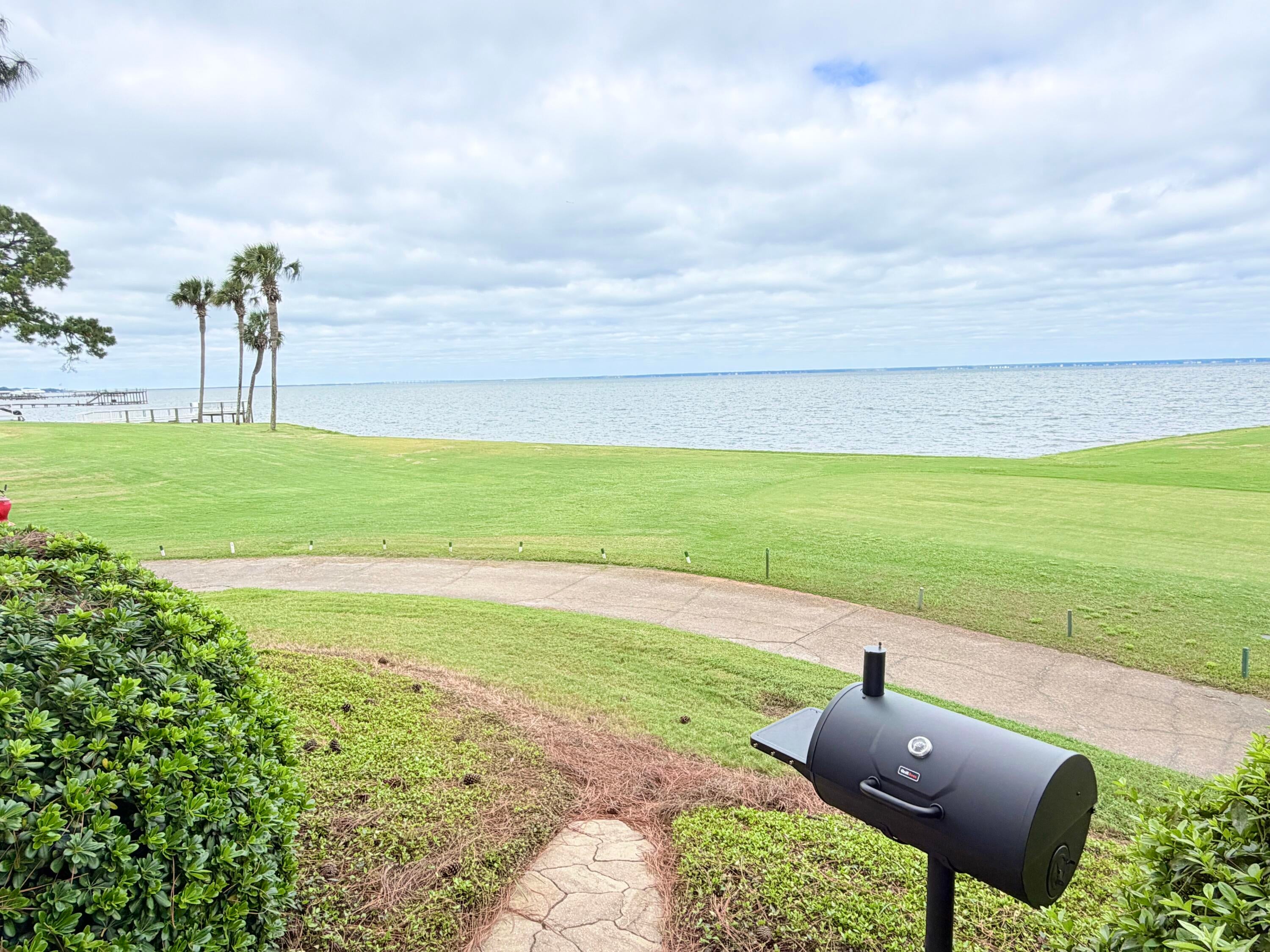 VANTAGE POINTE - Residential